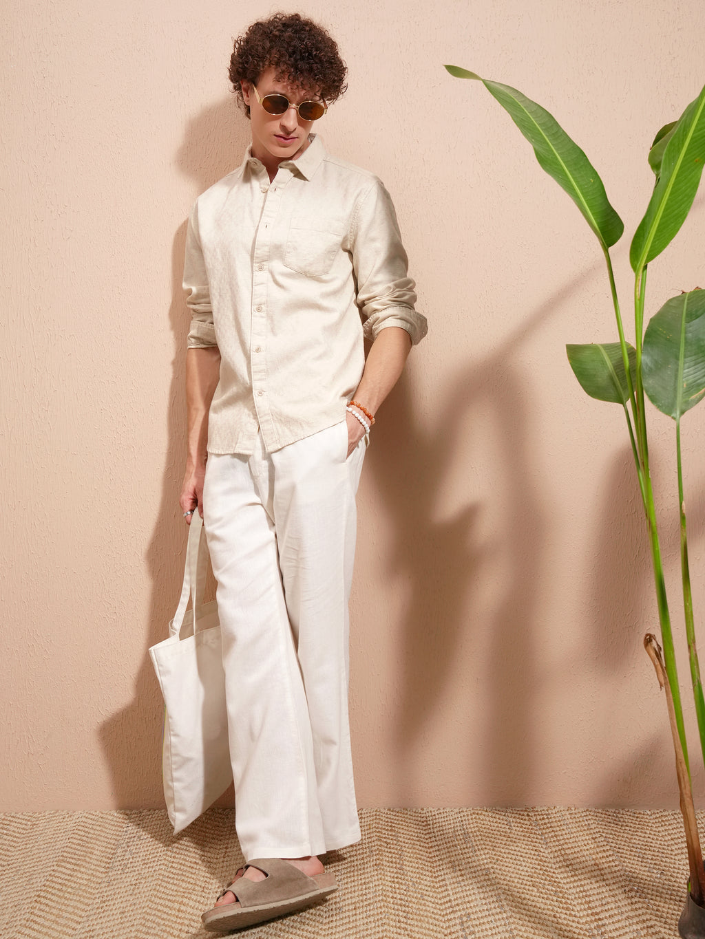 Highlander Men Rose Self Design Slim Fit Casual Shirt - Rose - Image 2
