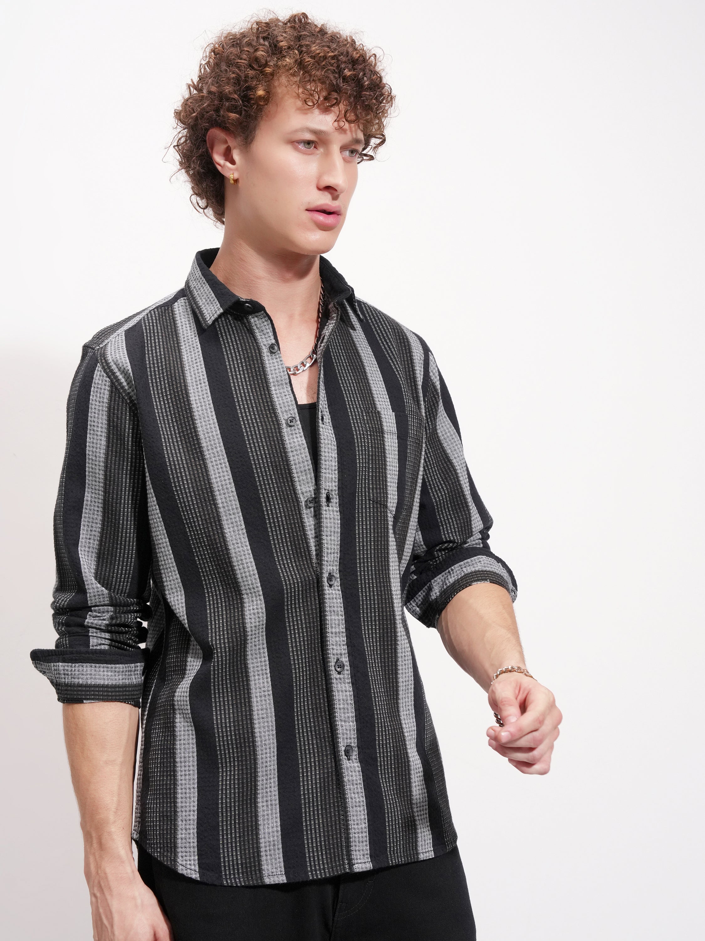 Highlander Men Black Striped Slim Fit Casual Shirt - Black - Image 6