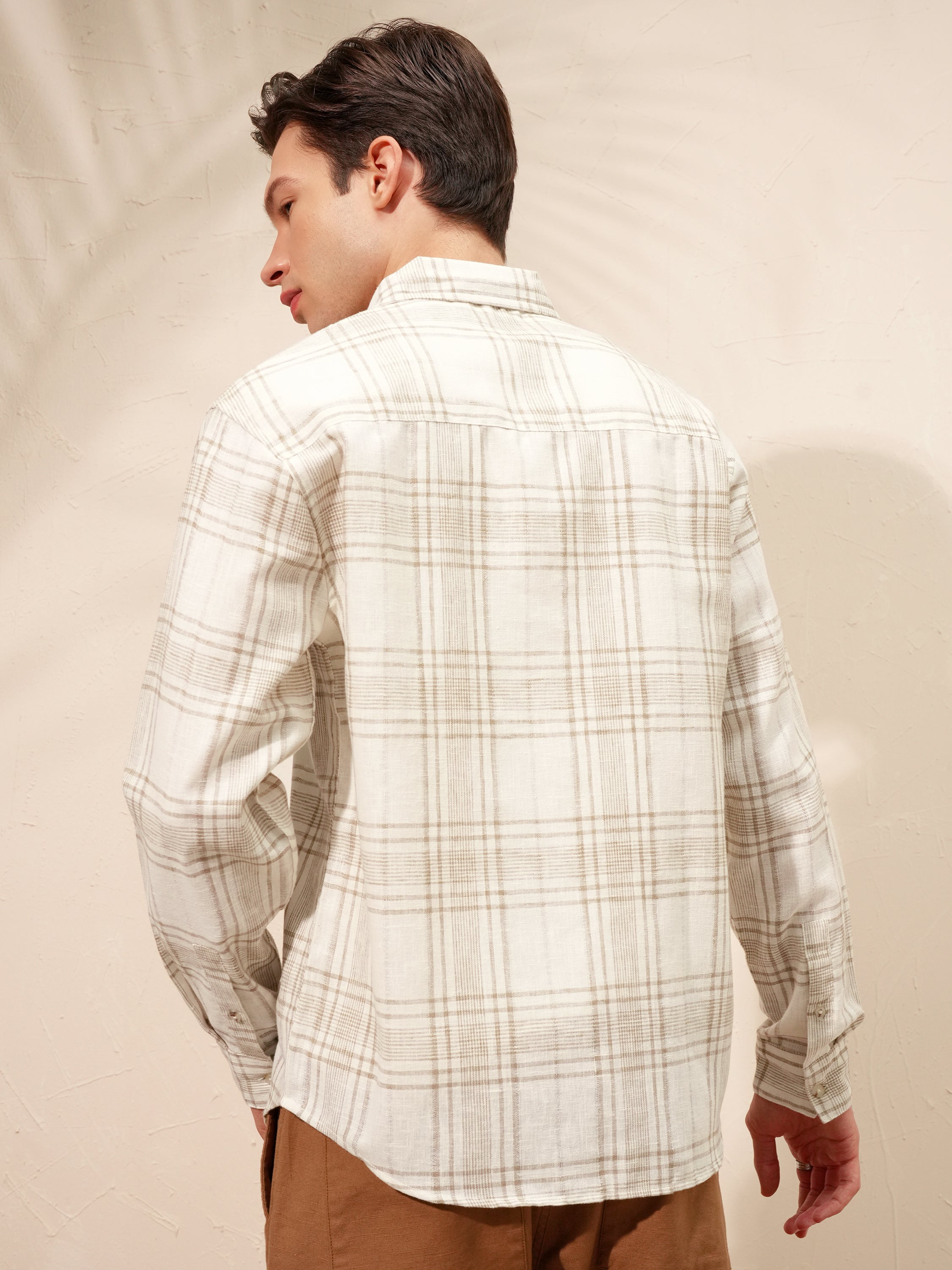 Highlander Men Cream Checked Relaxed Fit Casual Shirt - Cream - Image 3