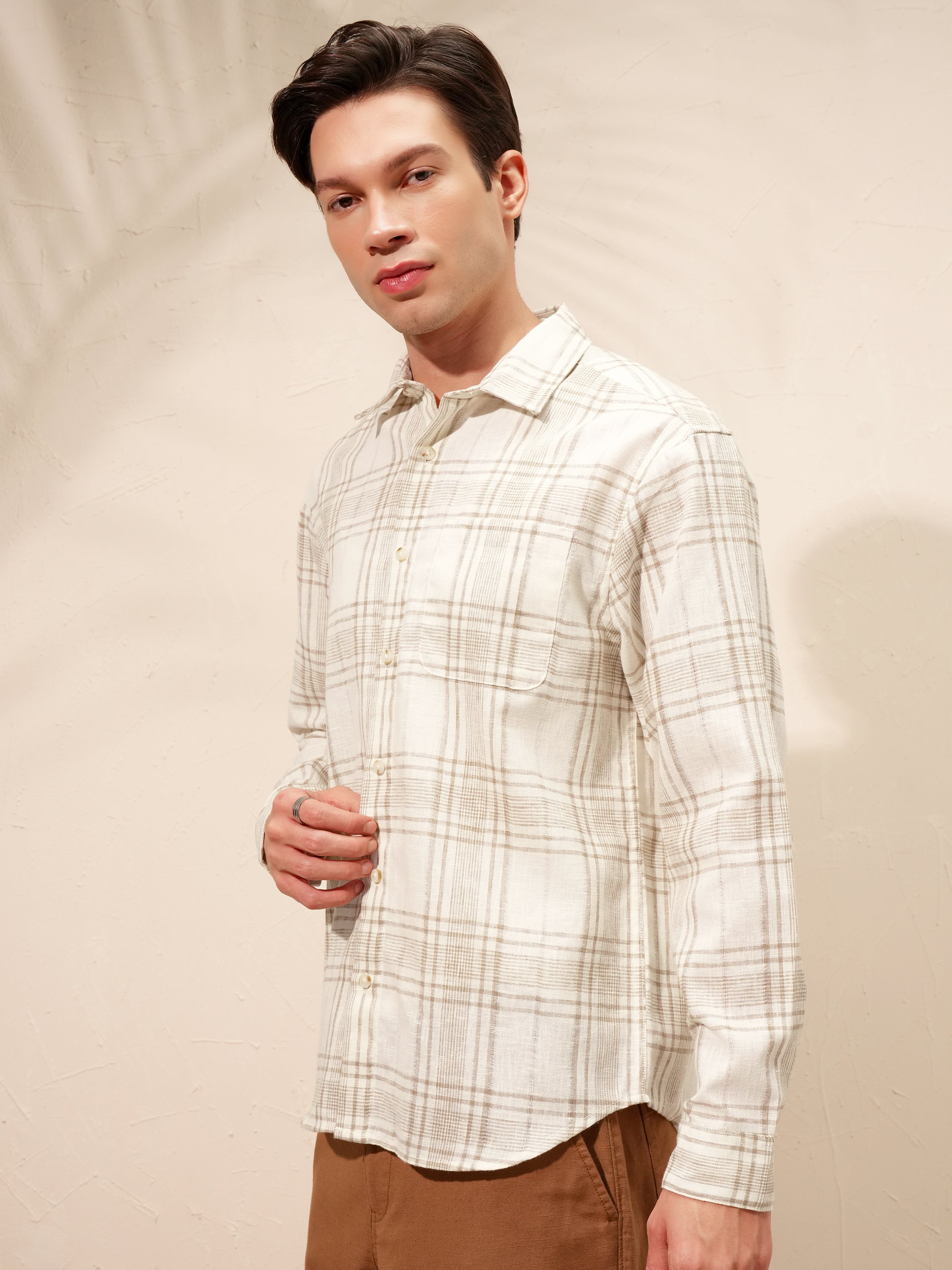 Highlander Men Cream Checked Relaxed Fit Casual Shirt - Cream - Image 4