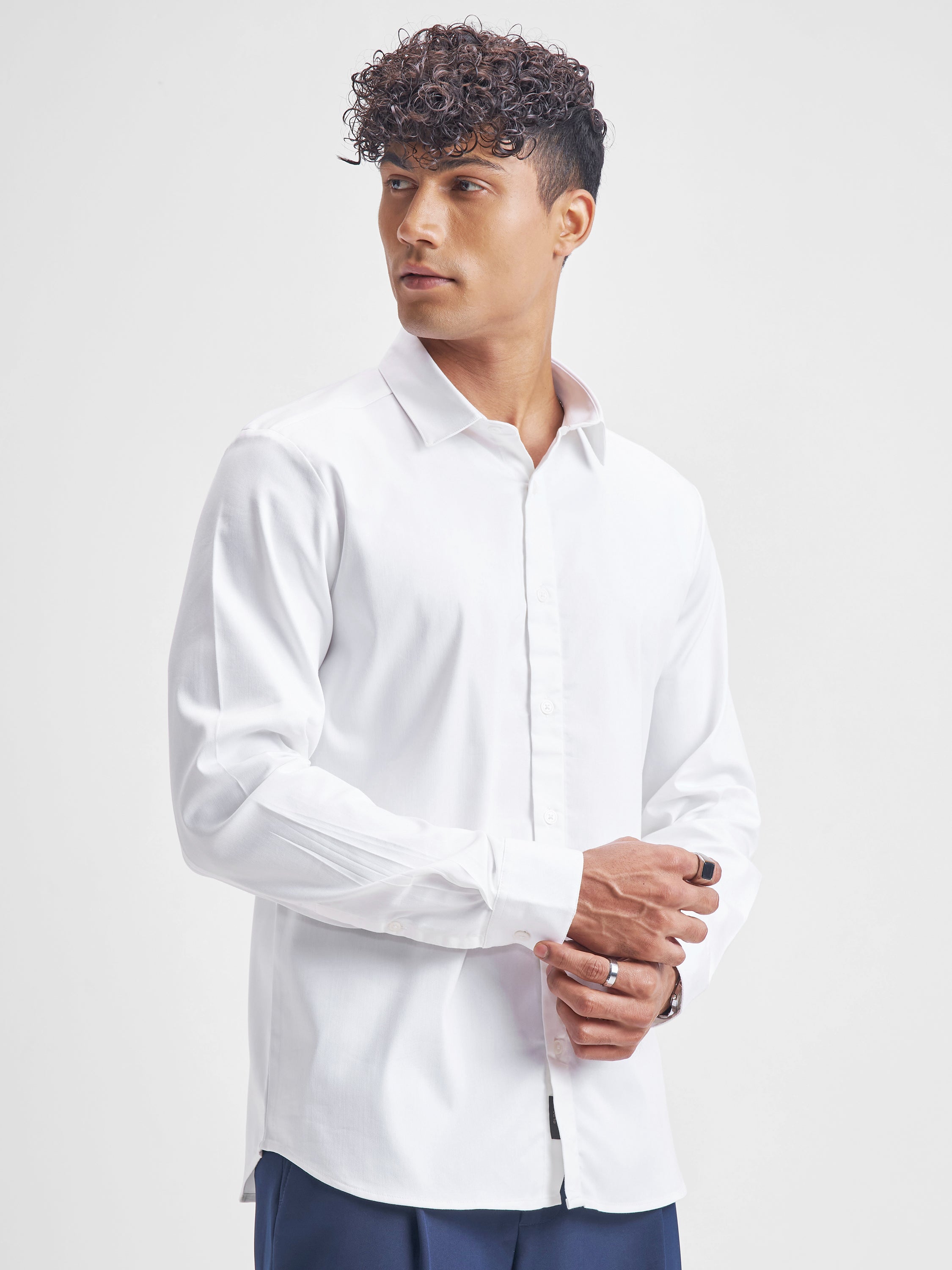 Highlander Men White Solid Slim Fit Casual Shirt - White - Image 6