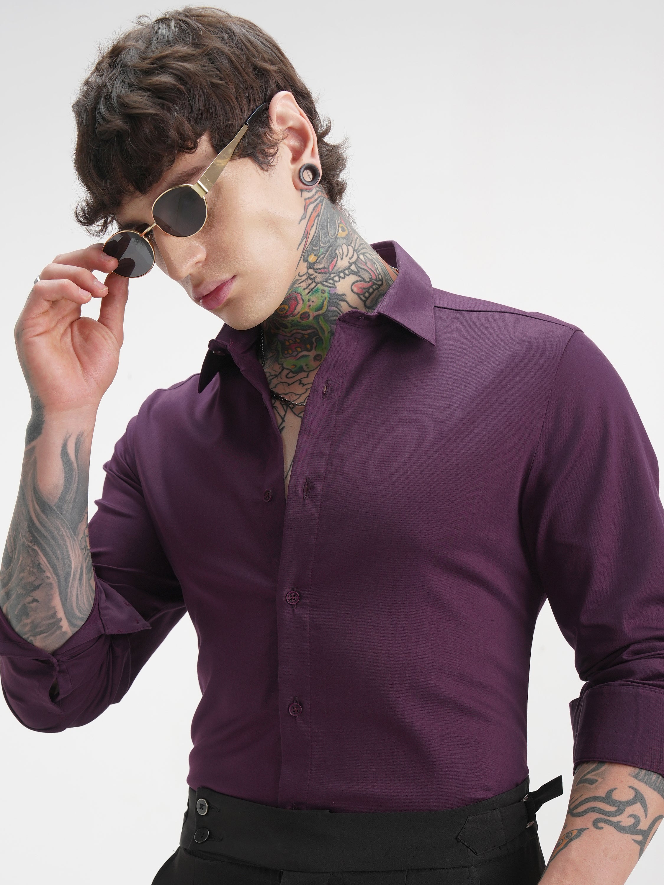 Highlander Men Purple Solid Slim Fit Casual Shirt - Purple - Image 1