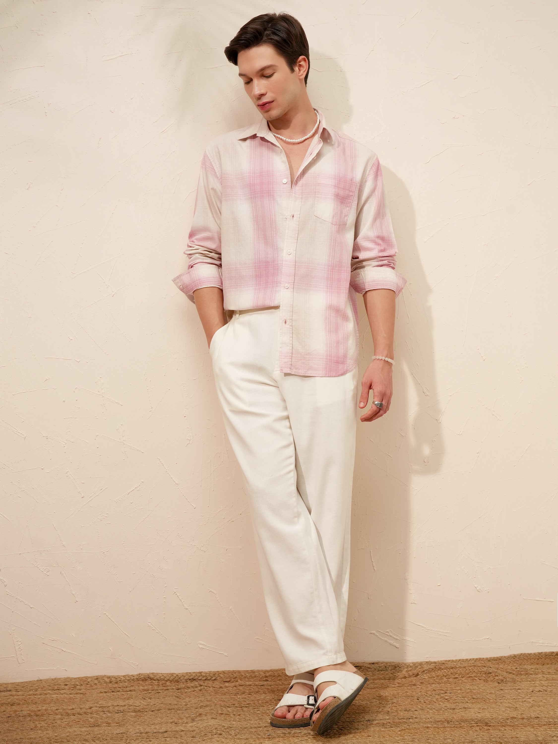 Highlander Men Pink Checked Relaxed Fit Casual Shirt - Pink - Image 2