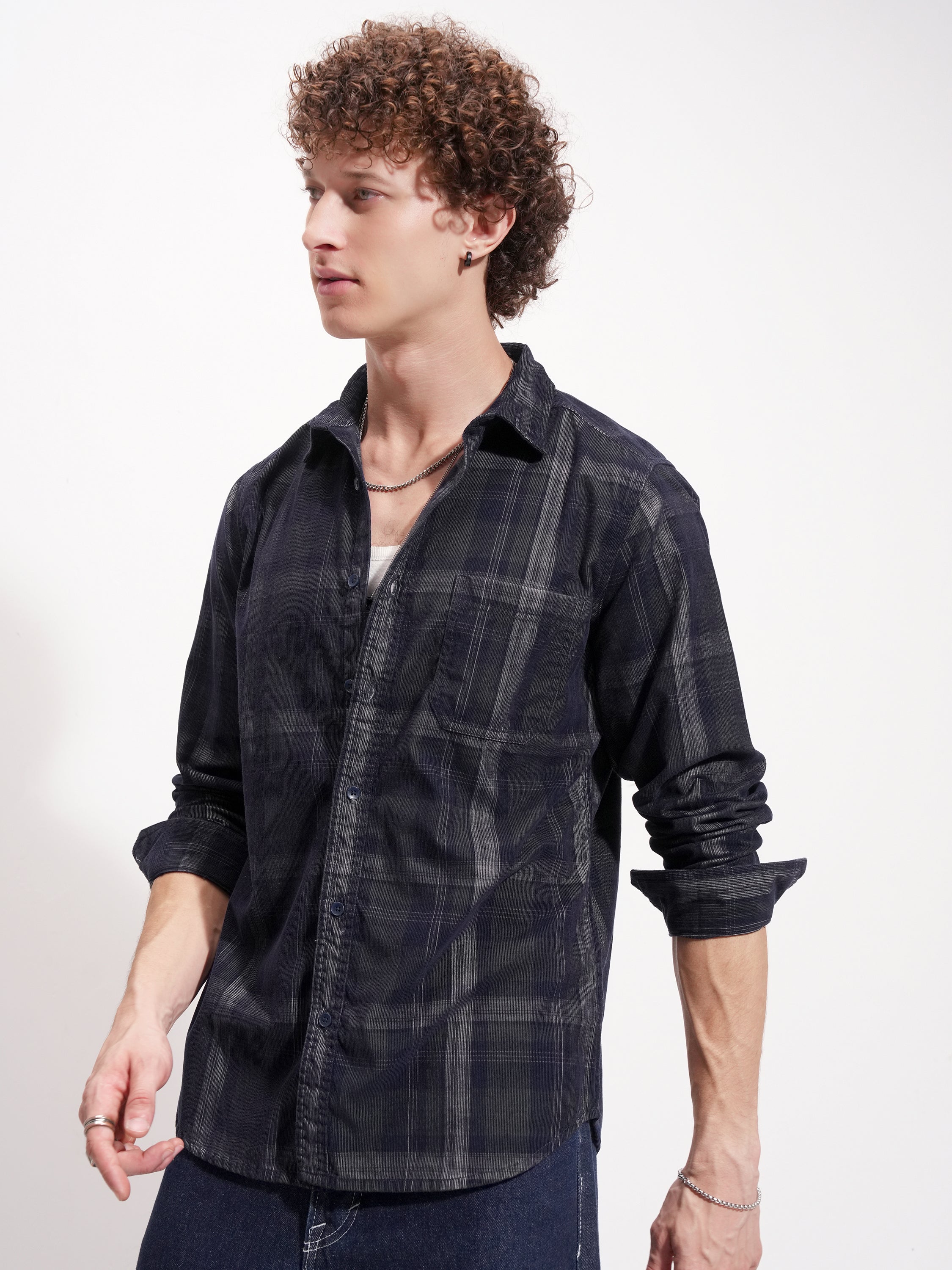 Highlander Men Navy Blue Checked Slim Fit Casual Shirt - Navy Blue - Image 4