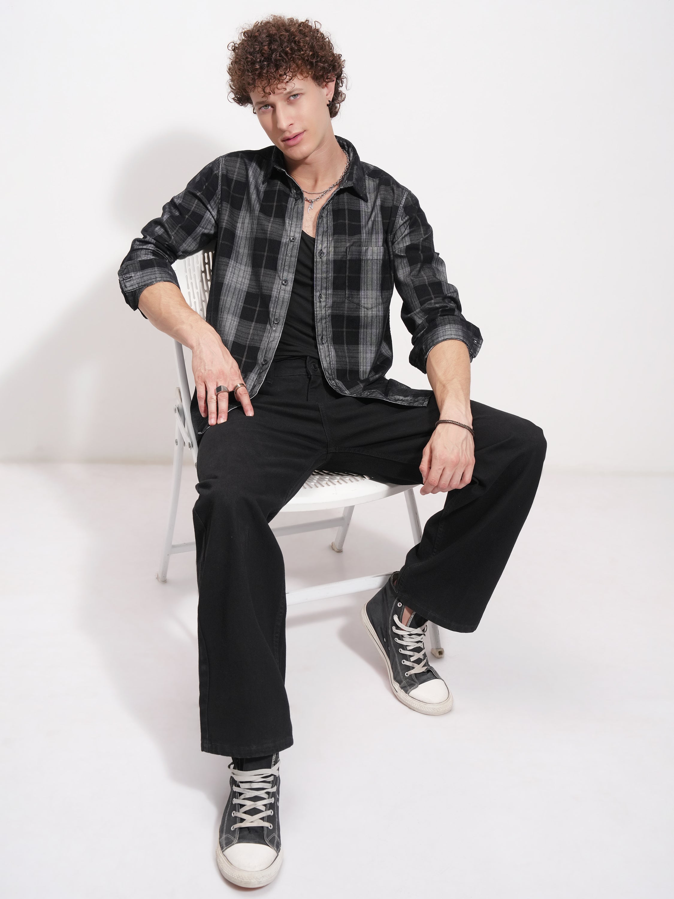 Highlander Men Black Checked Slim Fit Casual Shirt - Black - Image 2