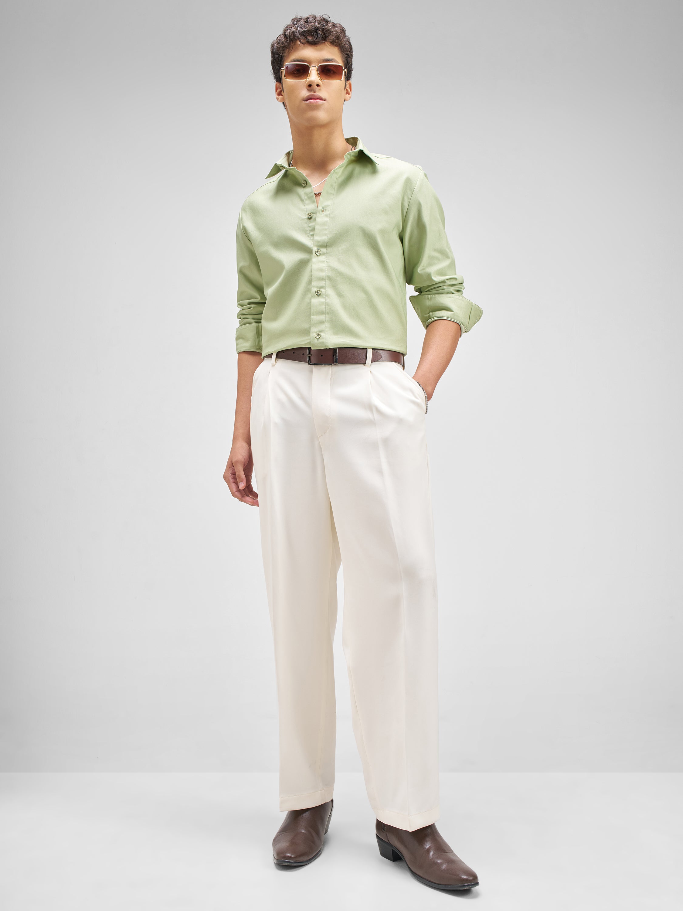 Highlander Men Green Solid Regular Fit Casual Shirt - Green - Image 2
