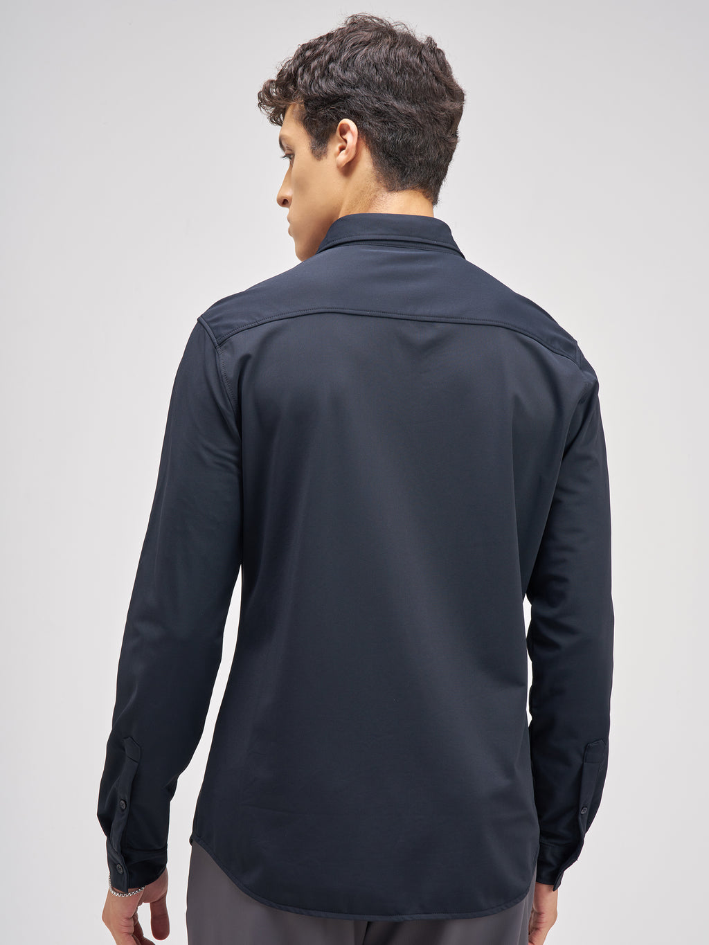 Highlander Men Navy Blue Solid Slim Fit Casual Shirt - Navy Blue - Image 3