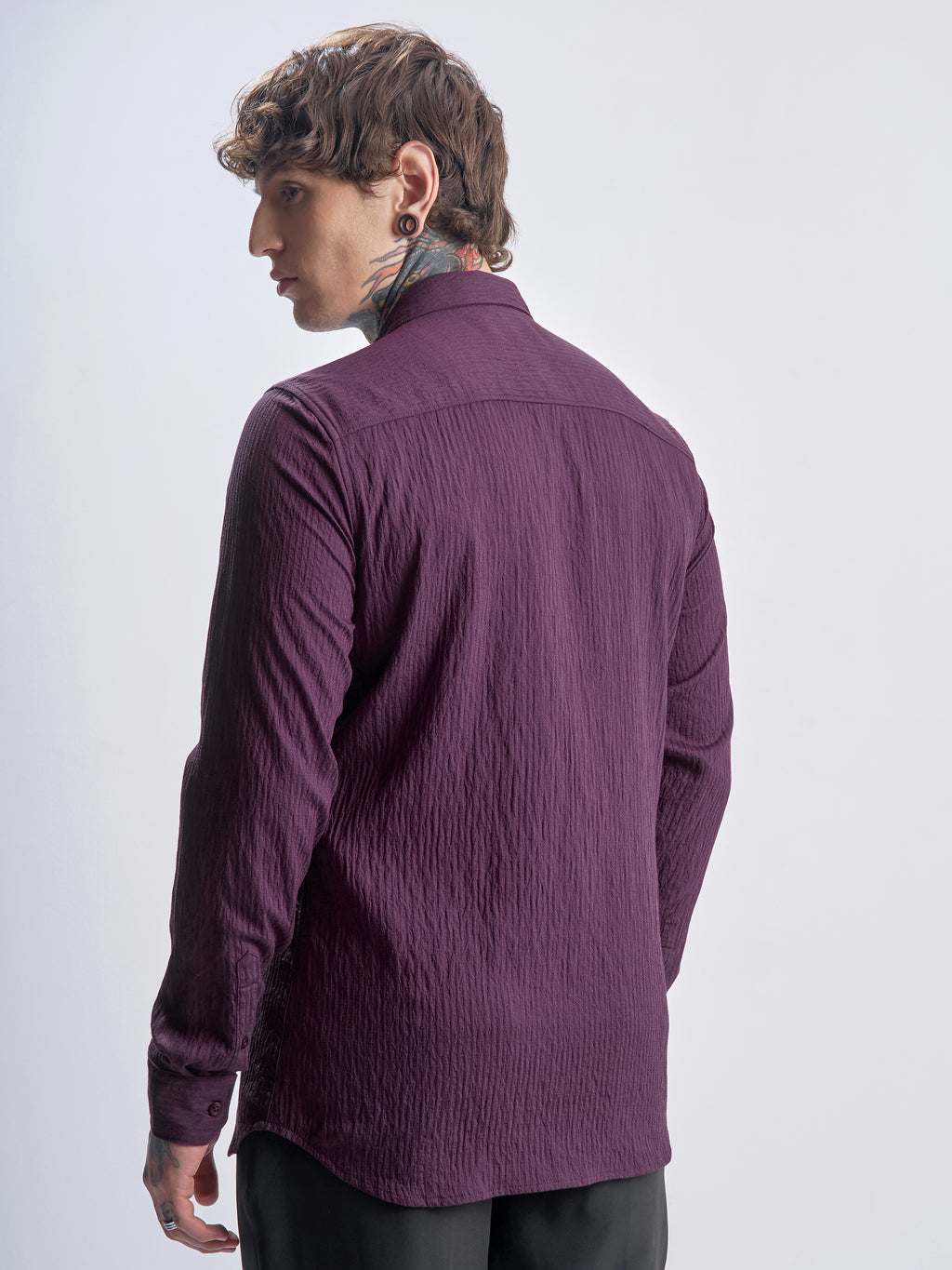 Highlander Men Purple Self Design Slim Fit Casual Shirt - Purple - Image 3