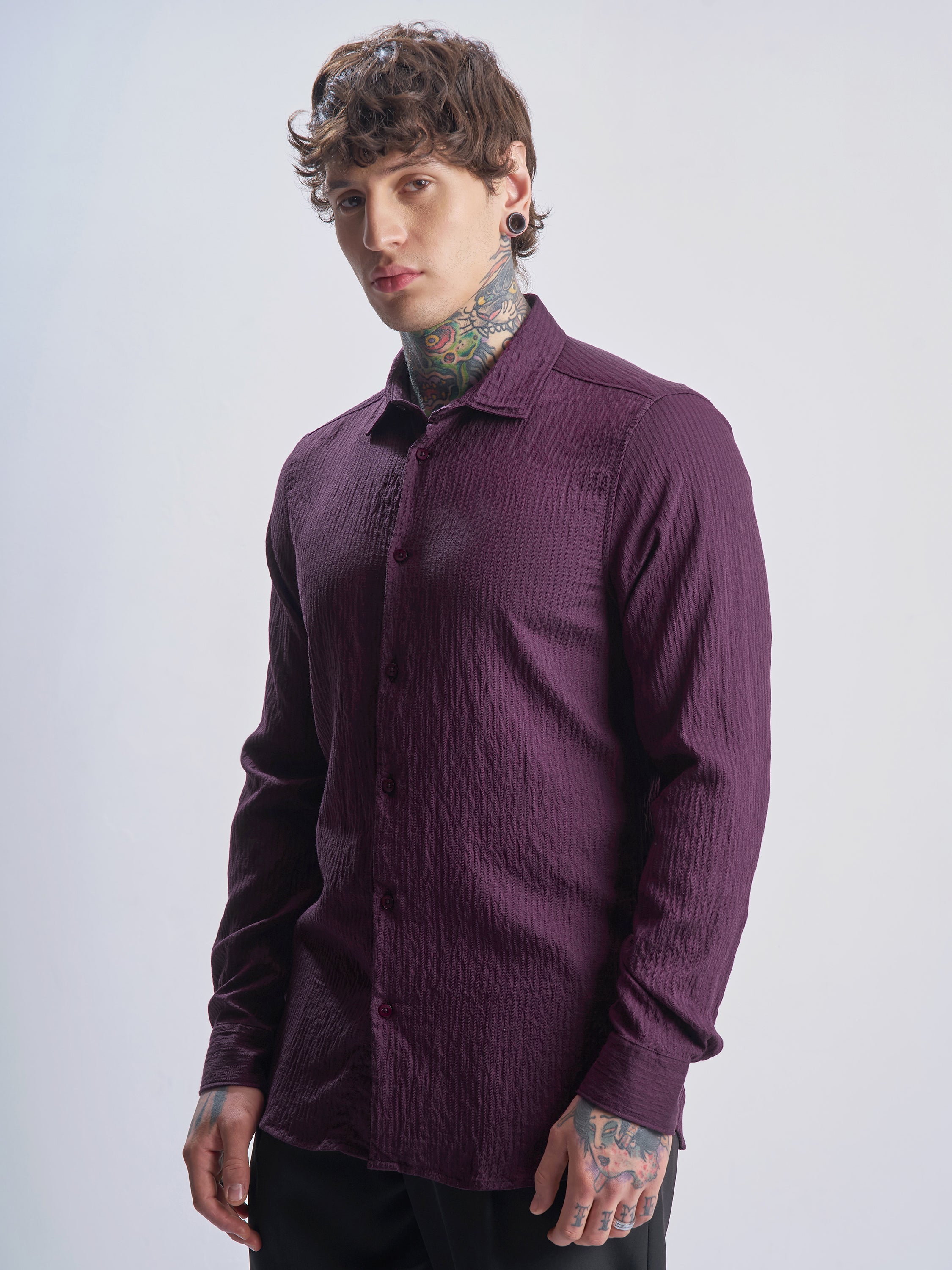 Highlander Men Purple Self Design Slim Fit Casual Shirt - Purple - Image 4