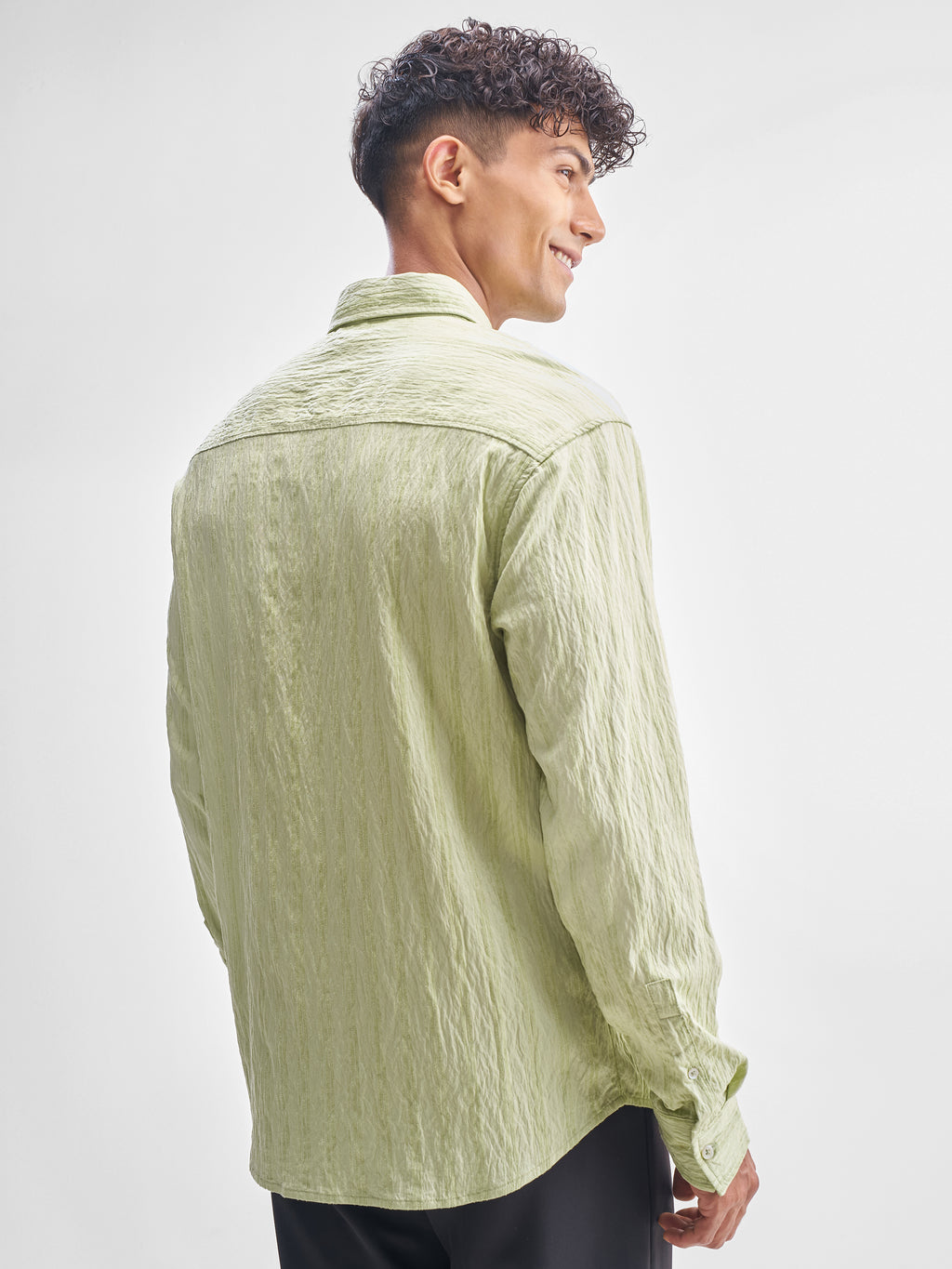 Highlander Men Green Self Design Relaxed Fit Casual Shirt - Green - Image 3