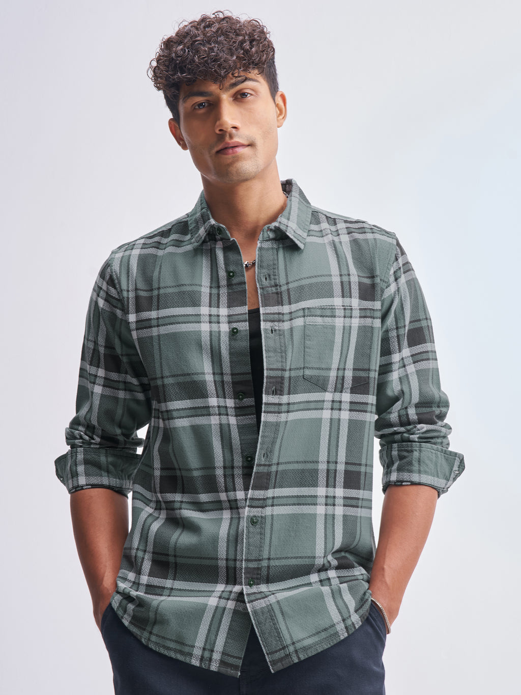 Highlander Men Green Checked Slim Fit Casual Shirt - Green - Image 1