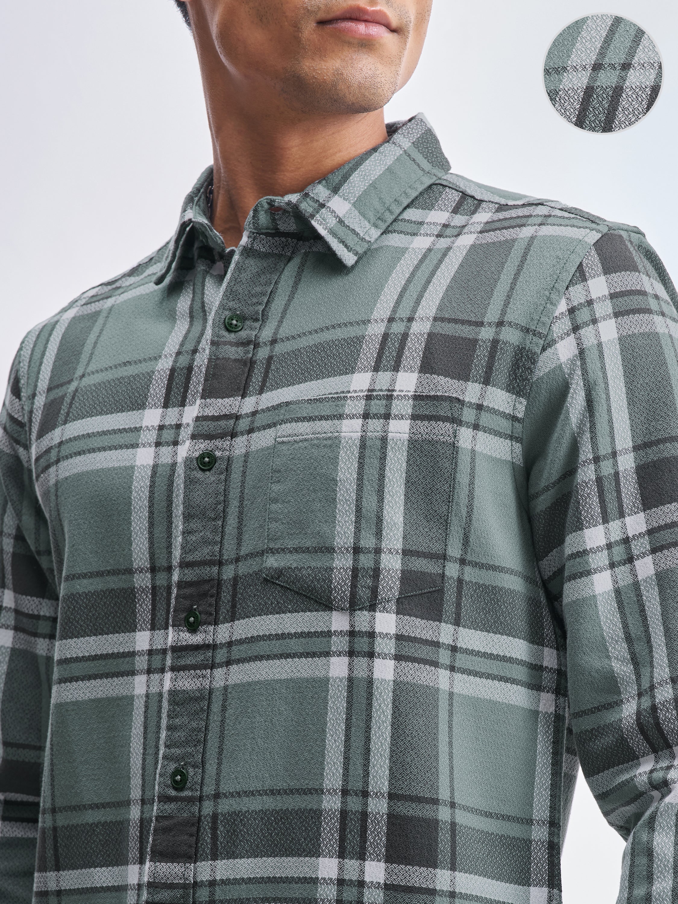Highlander Men Green Checked Slim Fit Casual Shirt - Green - Image 5