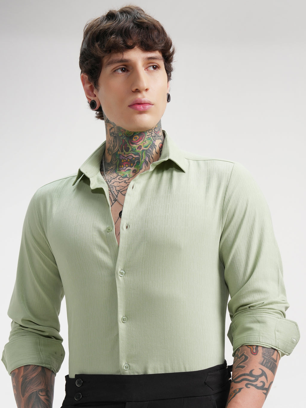 Highlander Men Green Self Design Slim Fit Casual Shirt - Green - Image 1