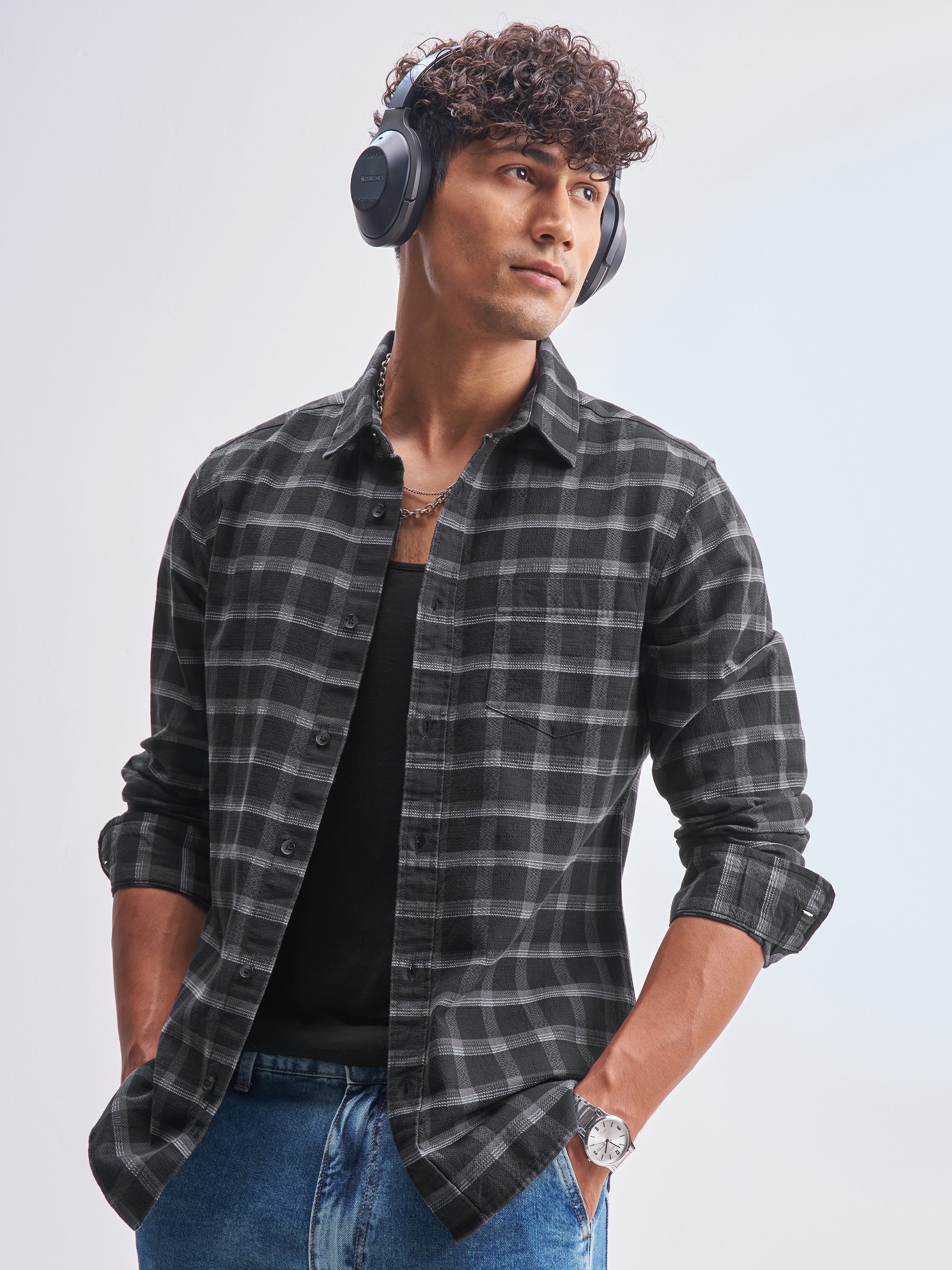 Highlander Men Black Checked Slim Fit Casual Shirt - Black - Image 4