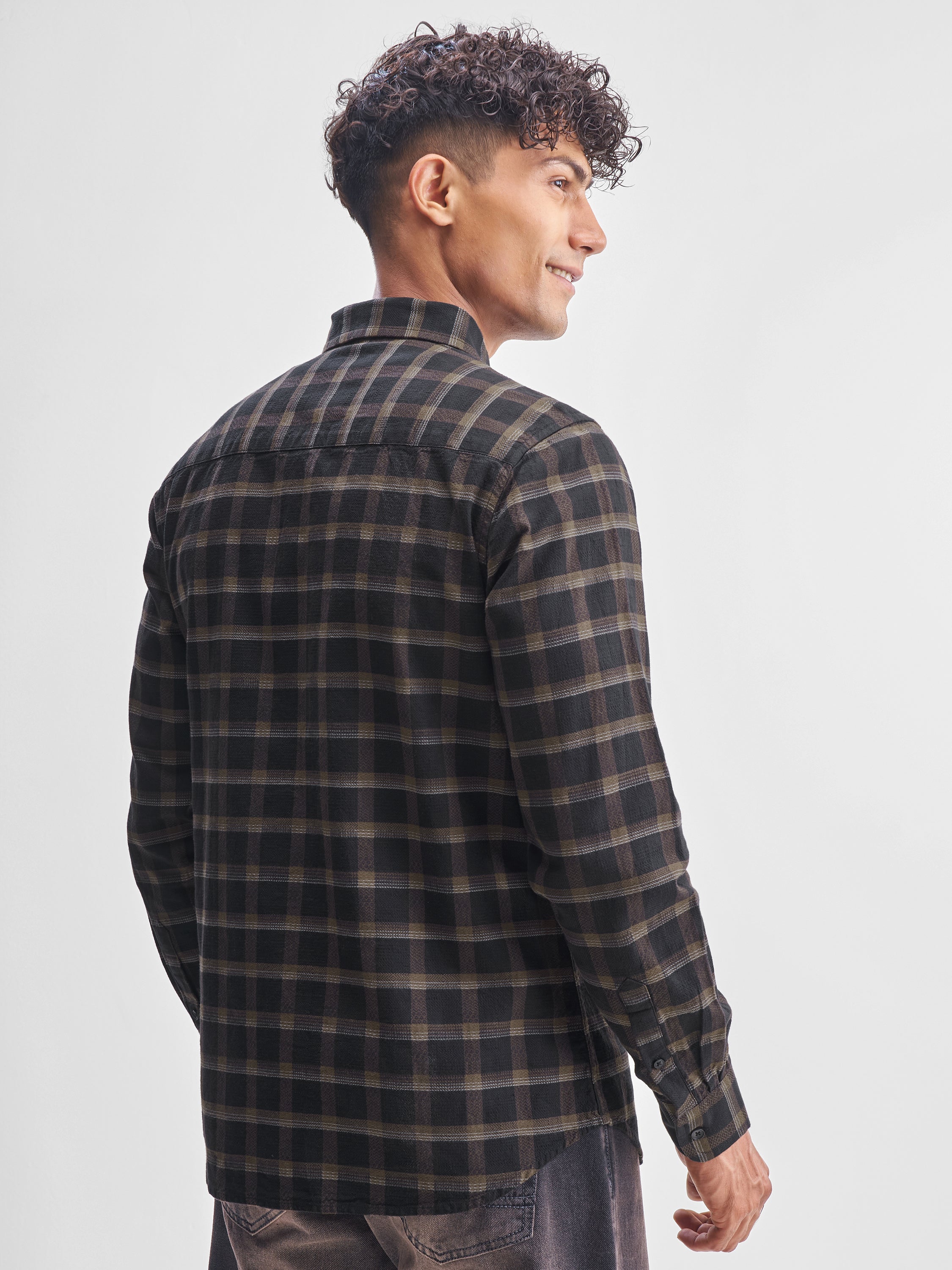 Highlander Men Black Checked Slim Fit Casual Shirt - Black - Image 3