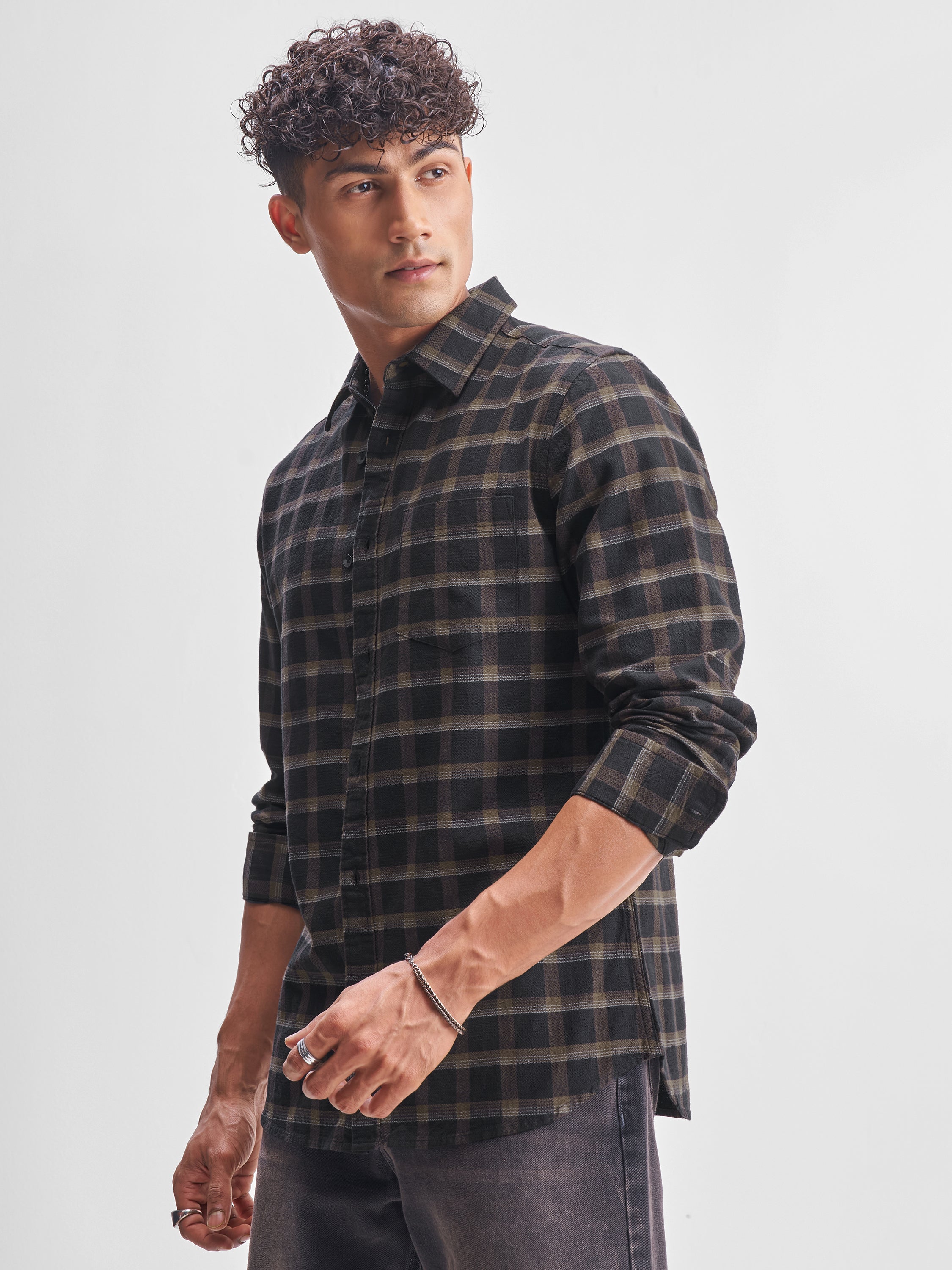 Highlander Men Black Checked Slim Fit Casual Shirt - Black - Image 4