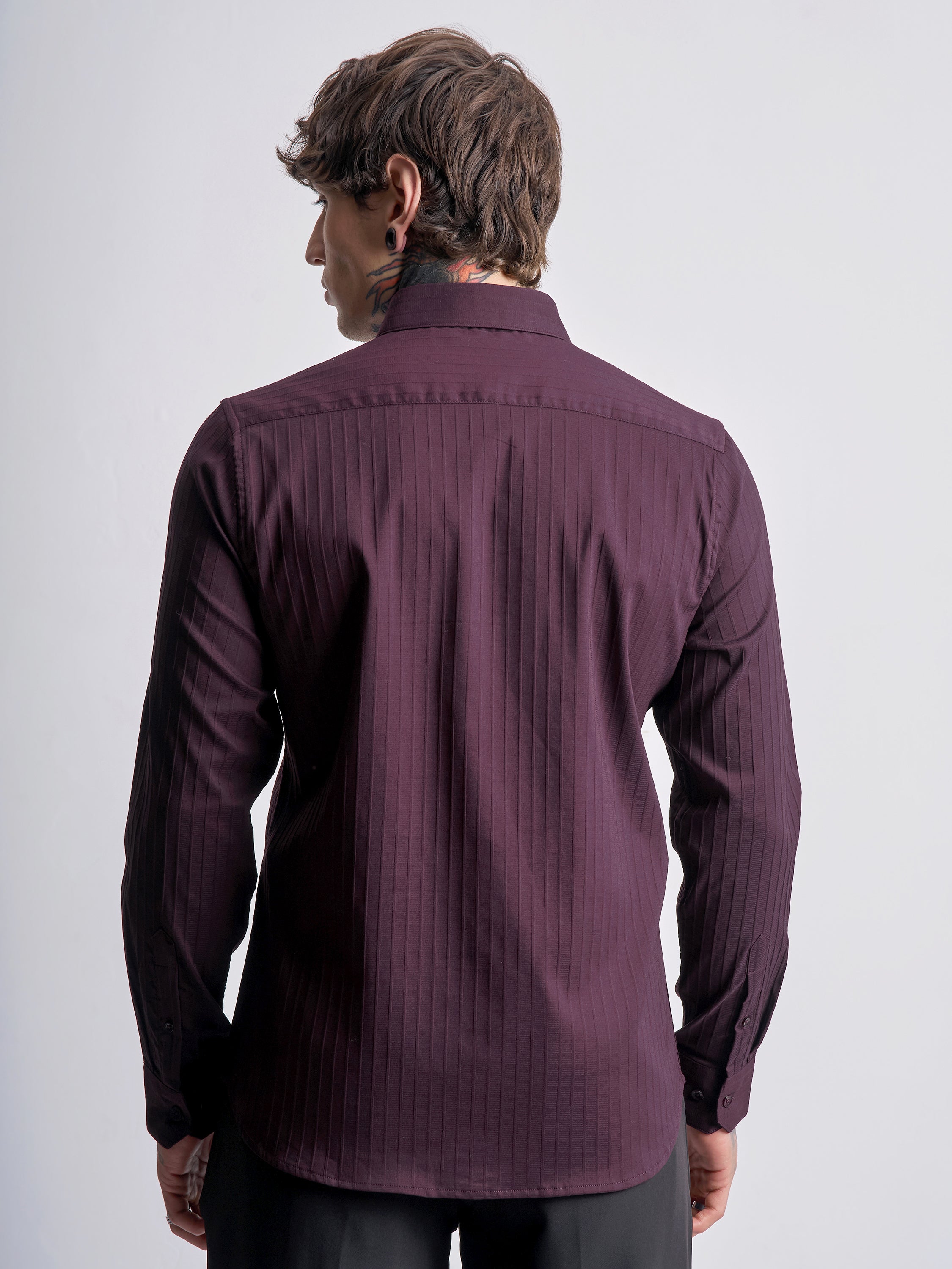 Highlander Men Purple Self Design Slim Fit Casual Shirt - Purple - Image 3
