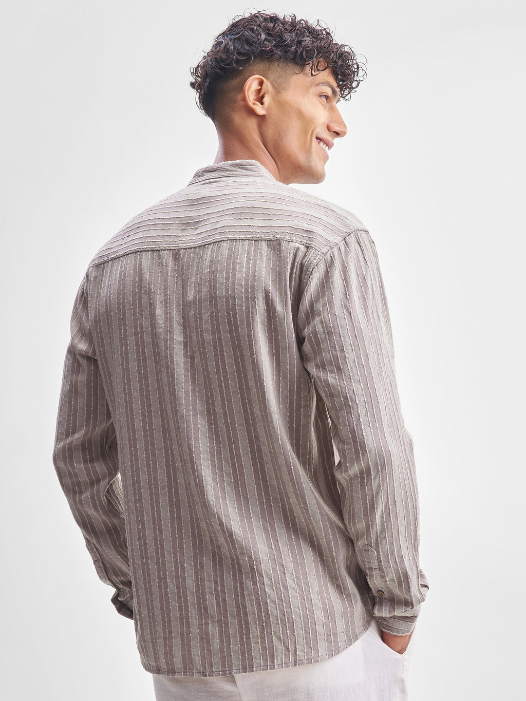 Highlander Men Lavender Striped Relaxed Fit Casual Shirt - Lavender - Image 3