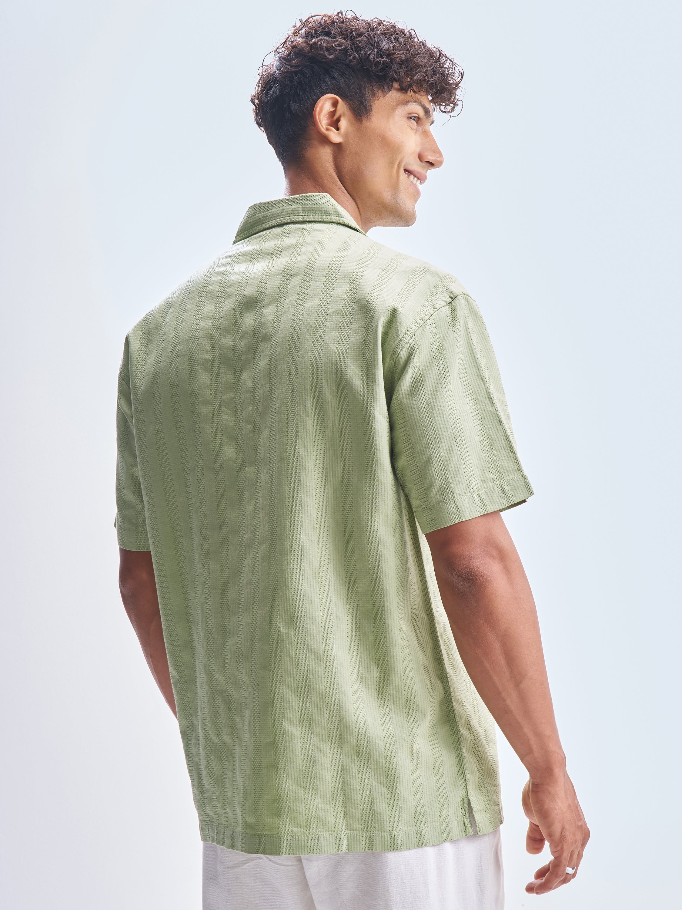 Highlander Men Green Self Design Relaxed Fit Casual Shirt - Green - Image 3