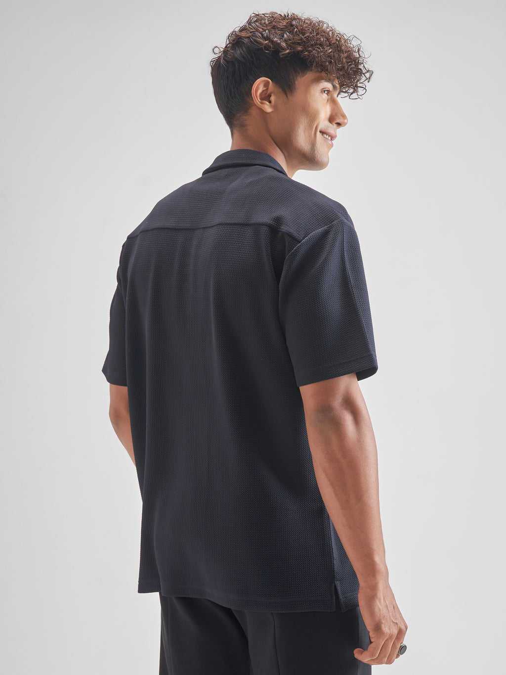 Highlander Men Navy Blue Self Design Relaxed Fit Casual Shirt - Navy Blue - Image 3