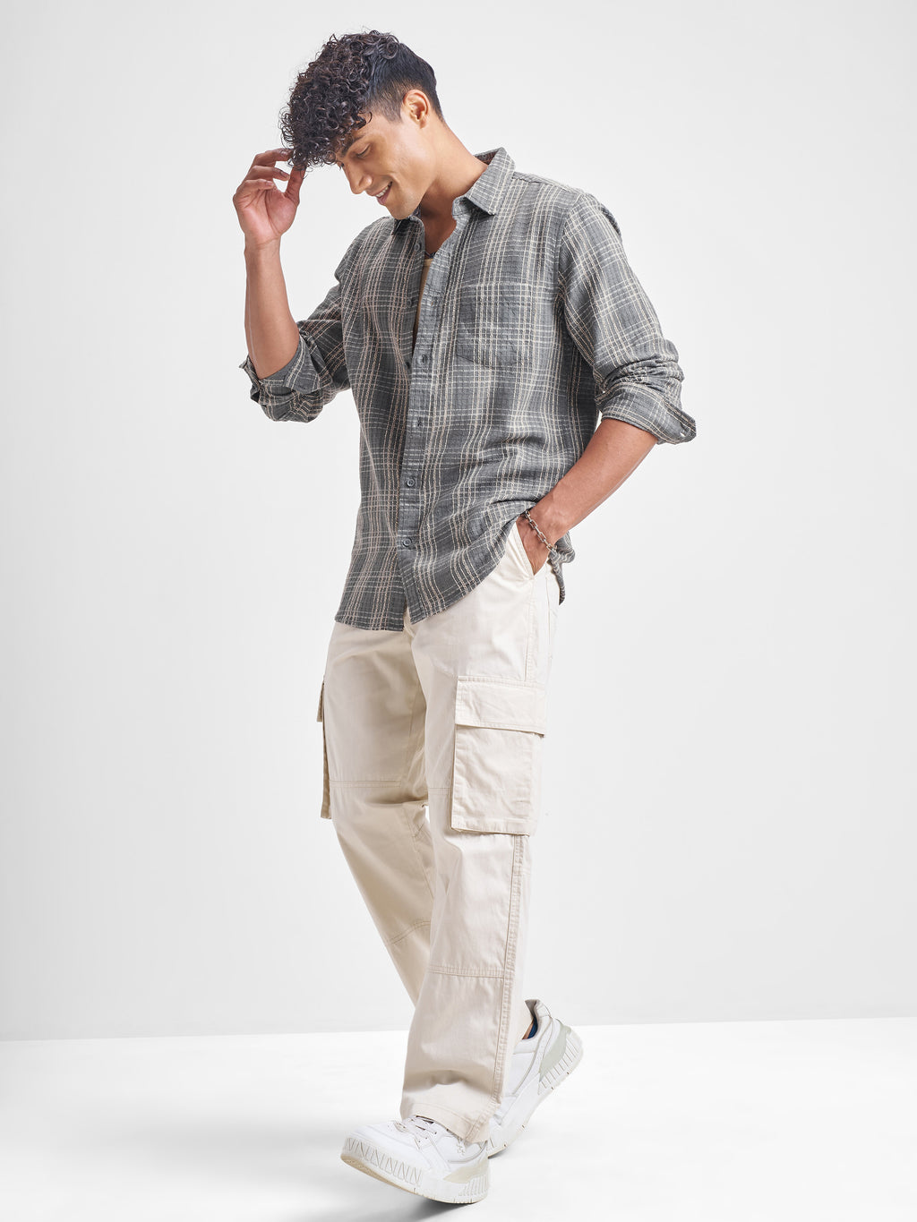 Highlander Men Grey Checked Slim Fit Casual Shirt - Grey - Image 2