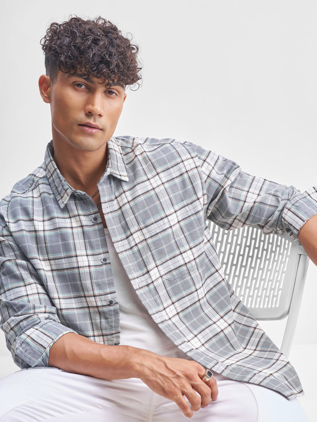Highlander Men Grey Checked Relaxed Fit Casual Shirt - Grey - Image 1