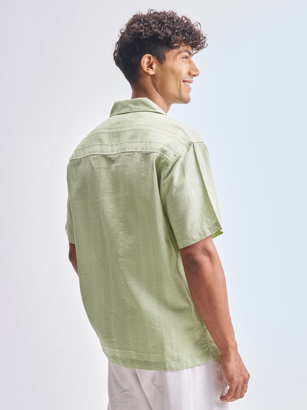 Highlander Men Green Self Design Relaxed Fit Casual Shirt - Green - Image 3