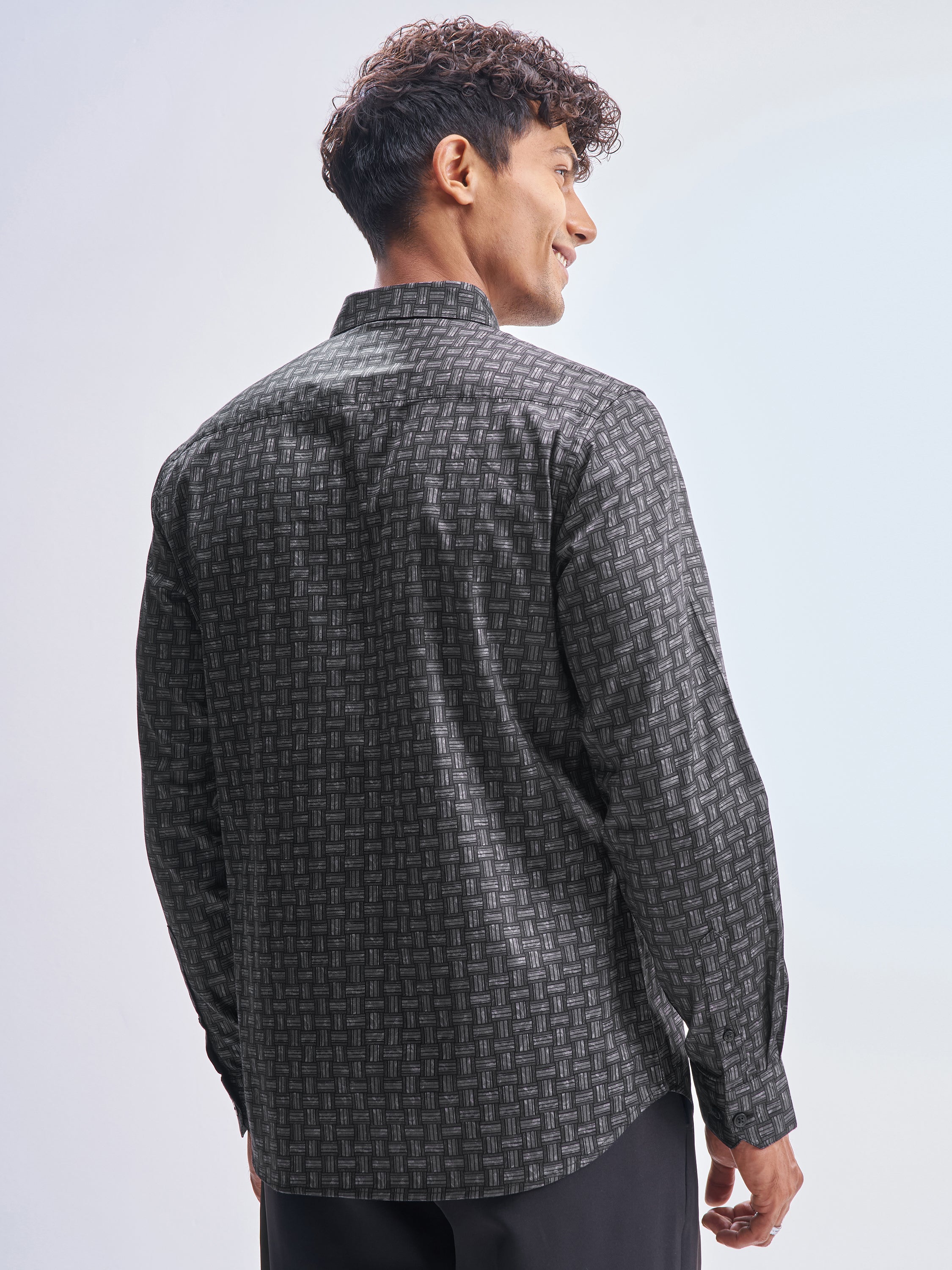 Highlander Men Grey Printed Slim Fit Casual Shirt - Grey - Image 3