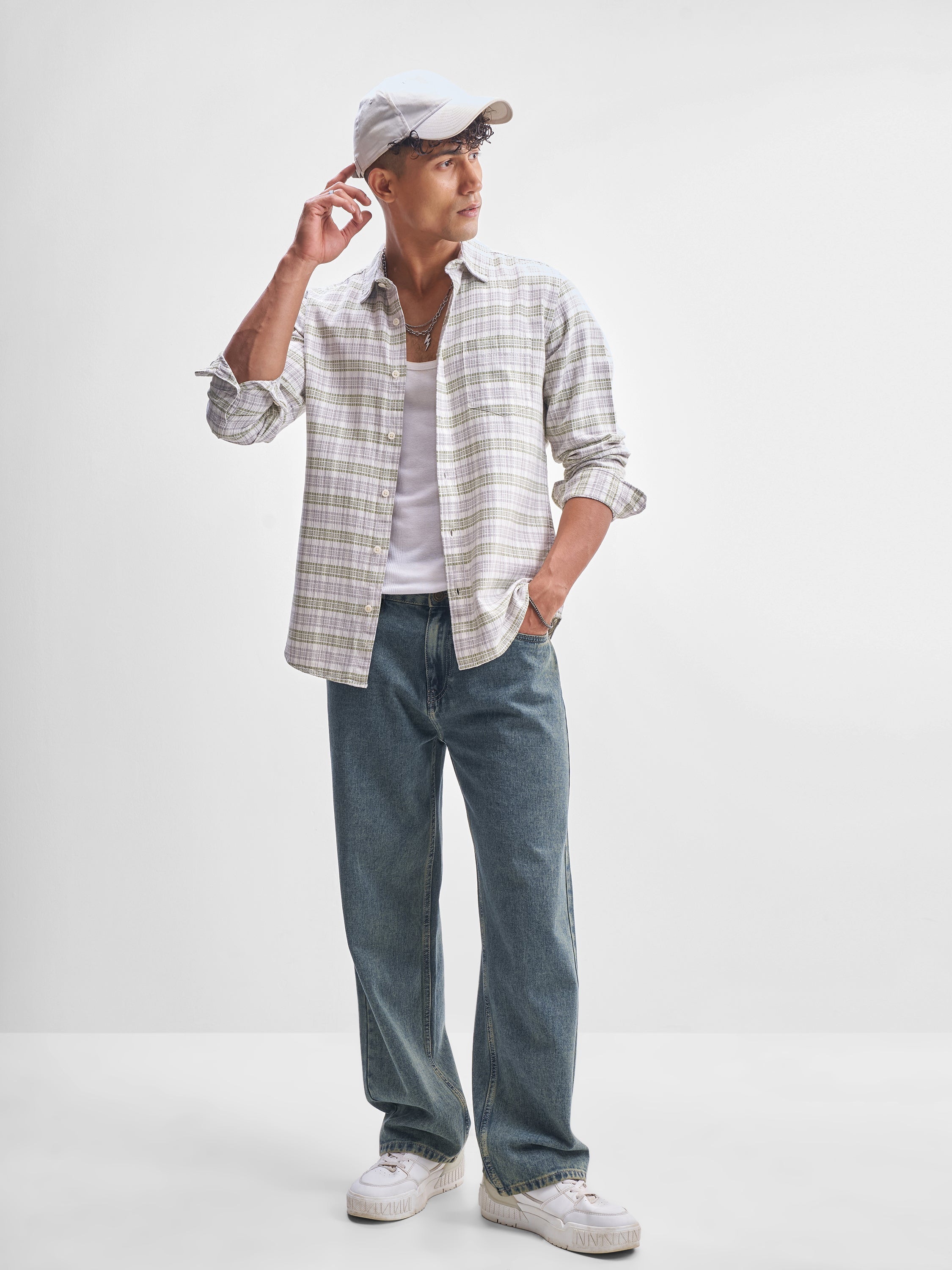 Highlander Men Green Checked Slim Fit Casual Shirt - Green - Image 2