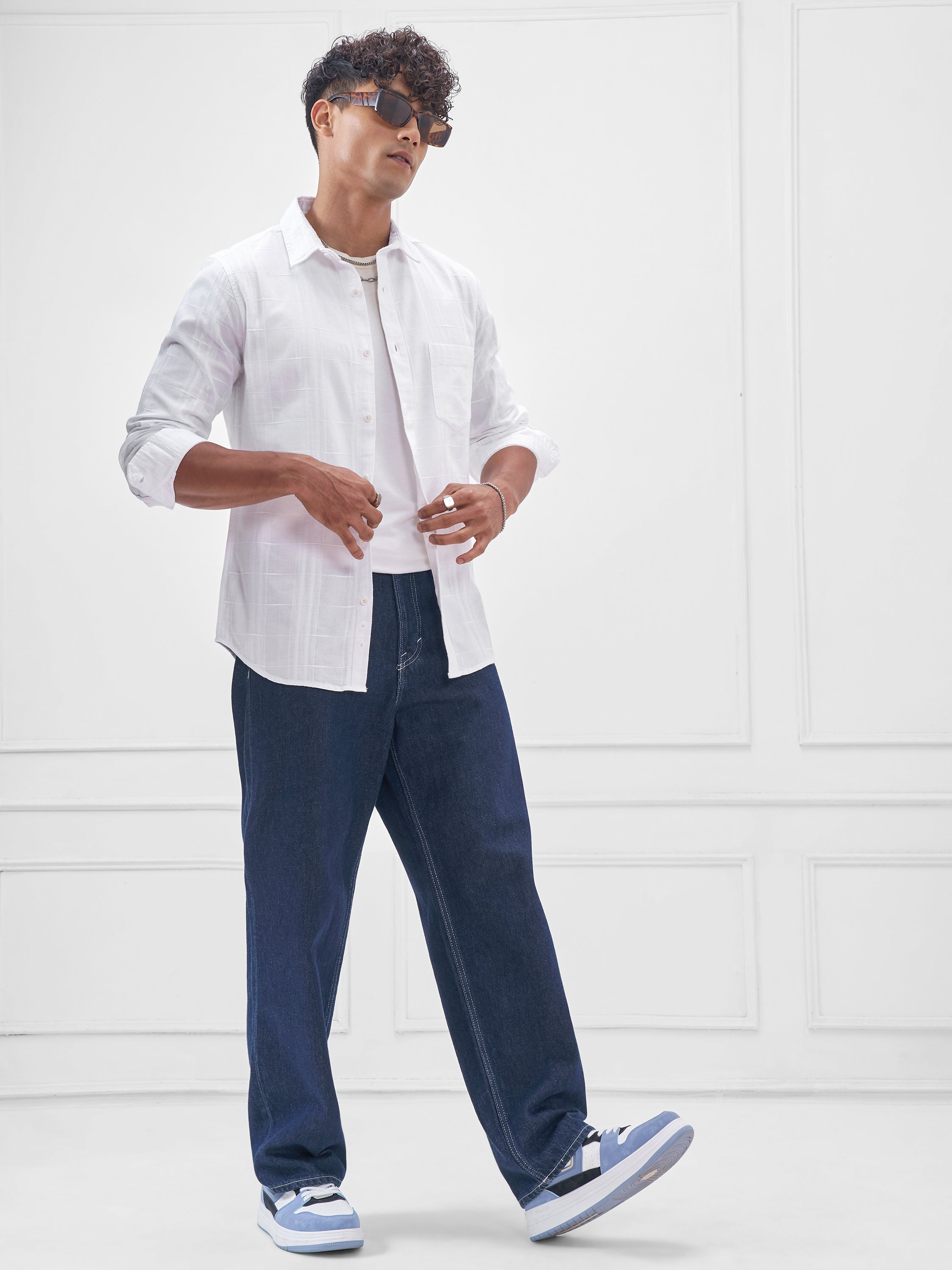 Highlander Men White Solid Slim Fit Casual Shirt - White - Image 2