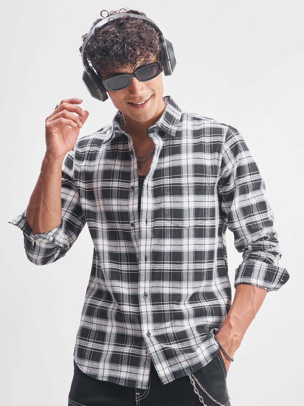 Highlander Men White Checked Slim Fit Casual Shirt - White - Image 1
