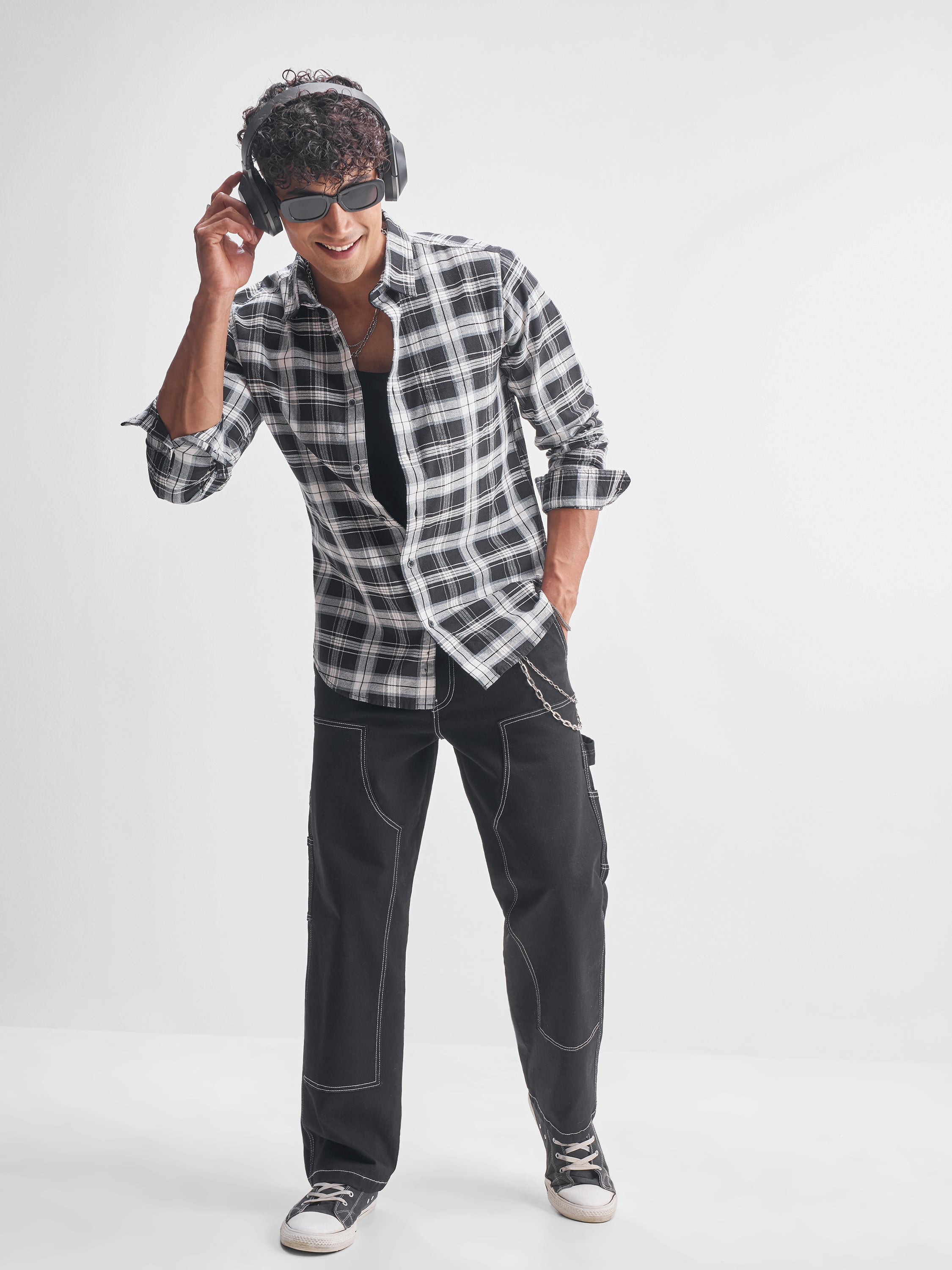 Highlander Men White Checked Slim Fit Casual Shirt - White - Image 2