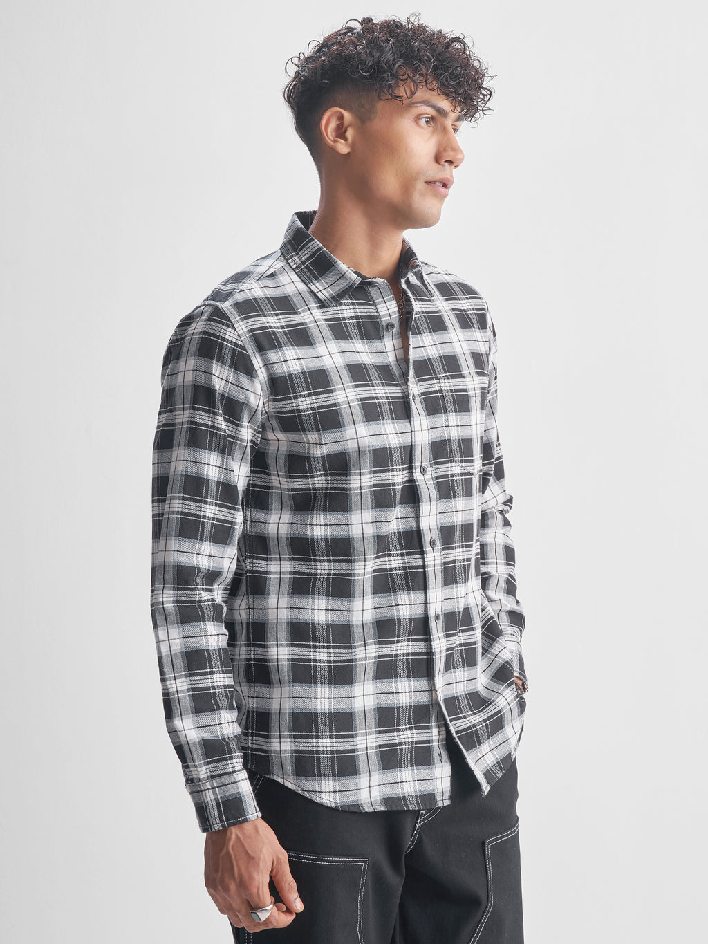 Highlander Men White Checked Slim Fit Casual Shirt - White - Image 6