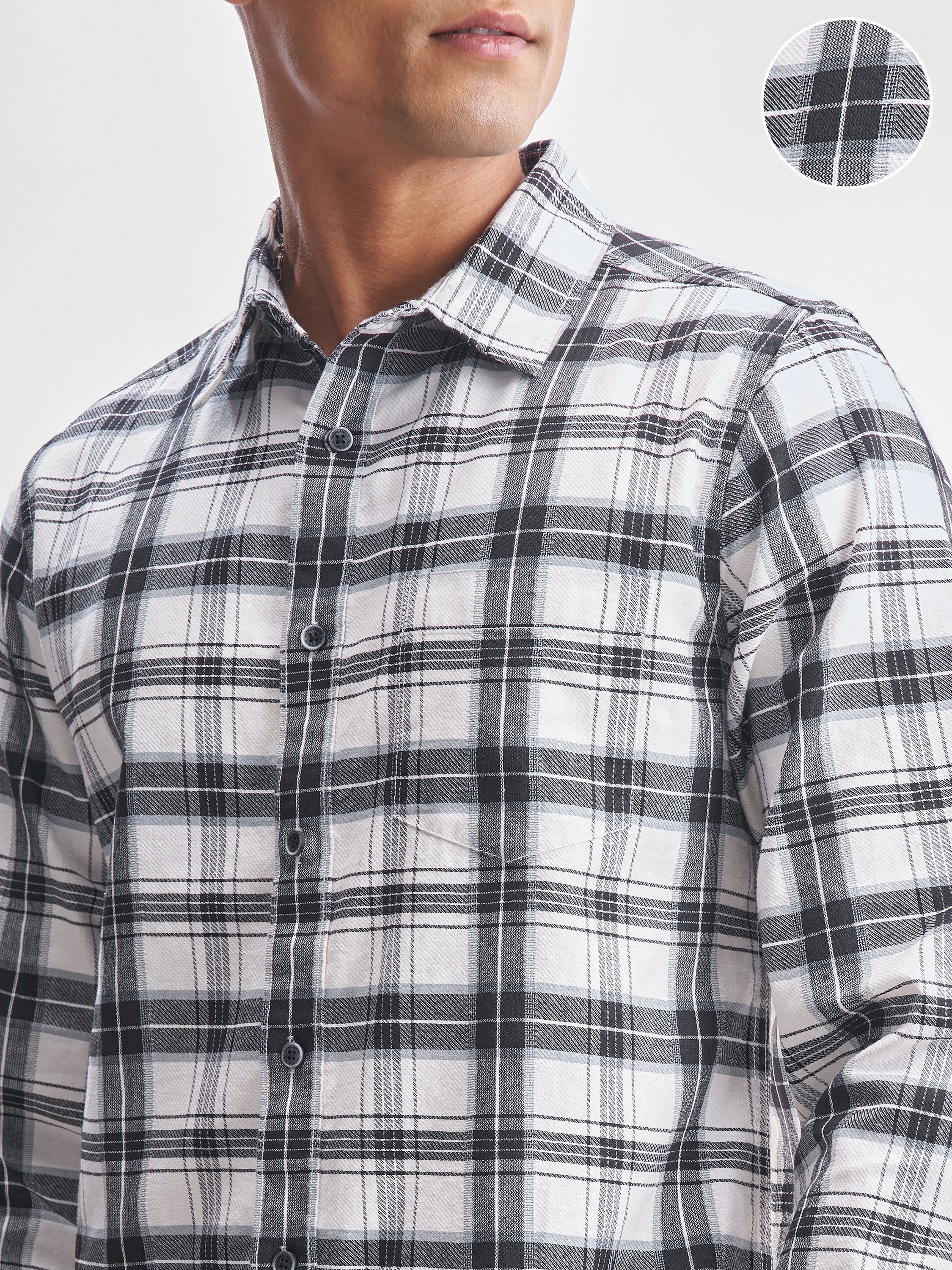 Highlander Men Black Checked Slim Fit Casual Shirt - Black - Image 5