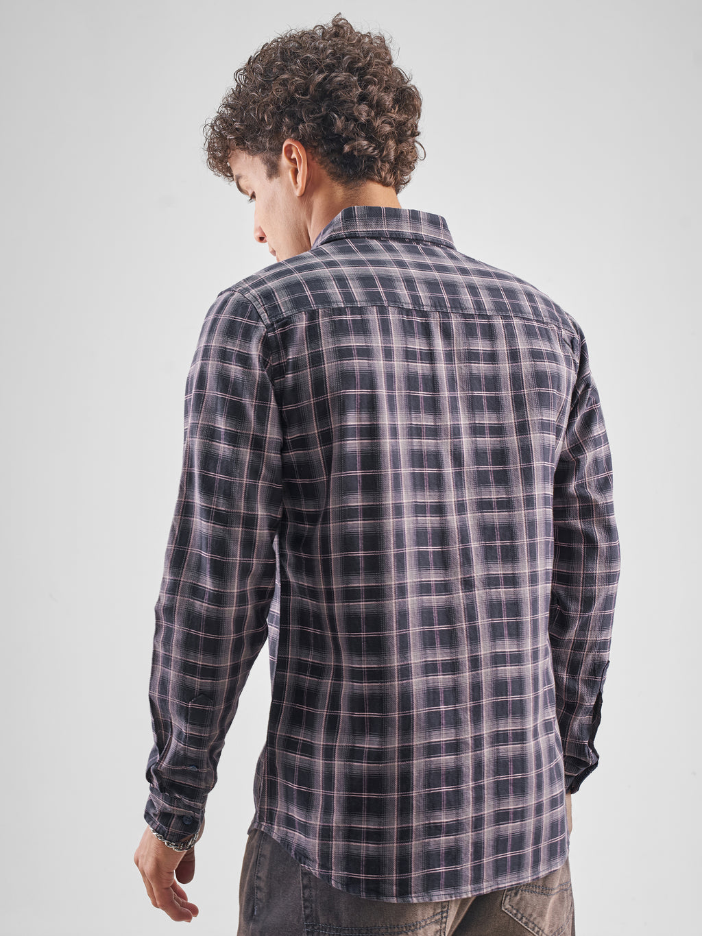 Highlander Men Black Checked Slim Fit Casual Shirt - Black - Image 3