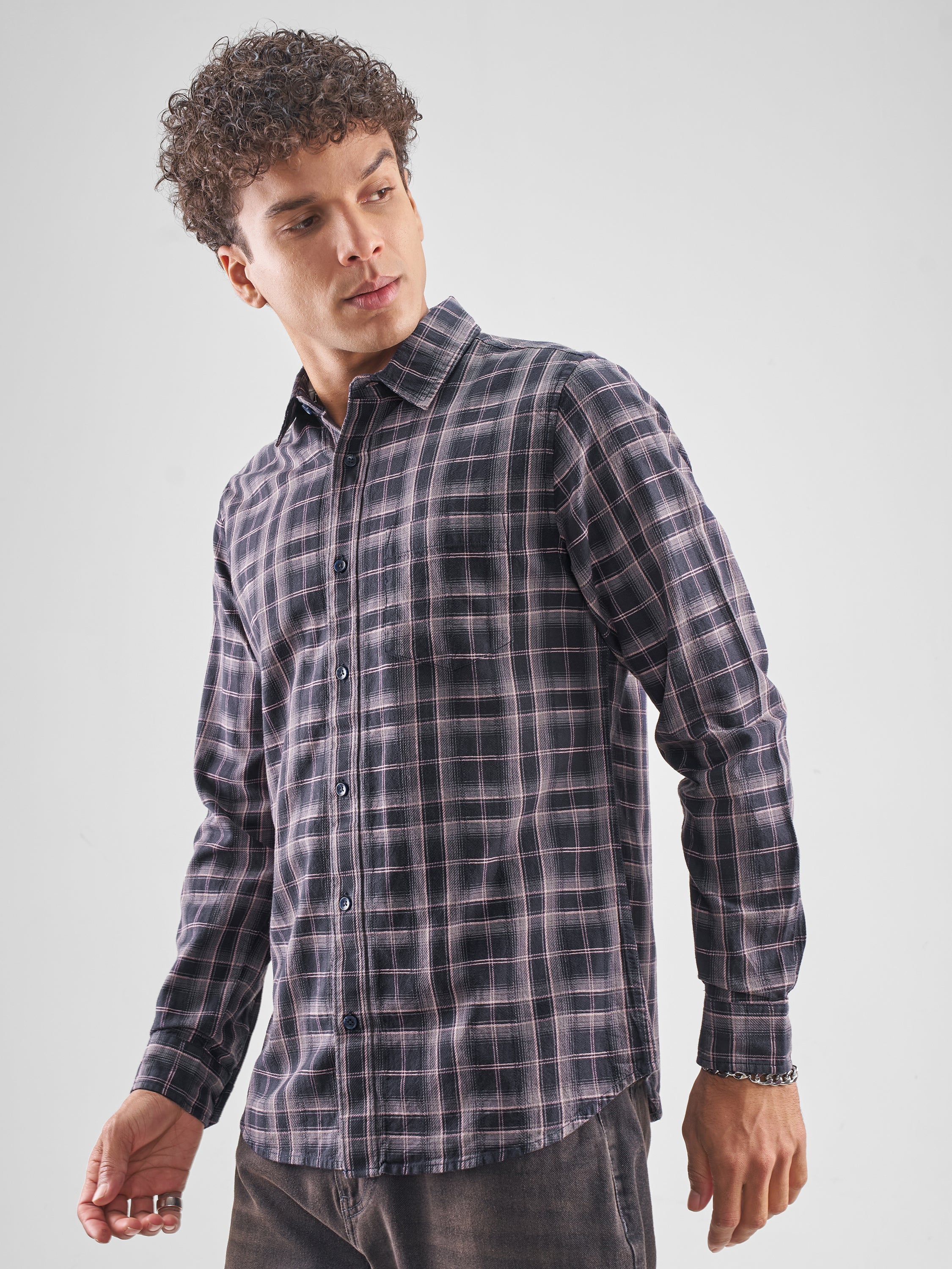 Highlander Men Black Checked Slim Fit Casual Shirt - Black - Image 4