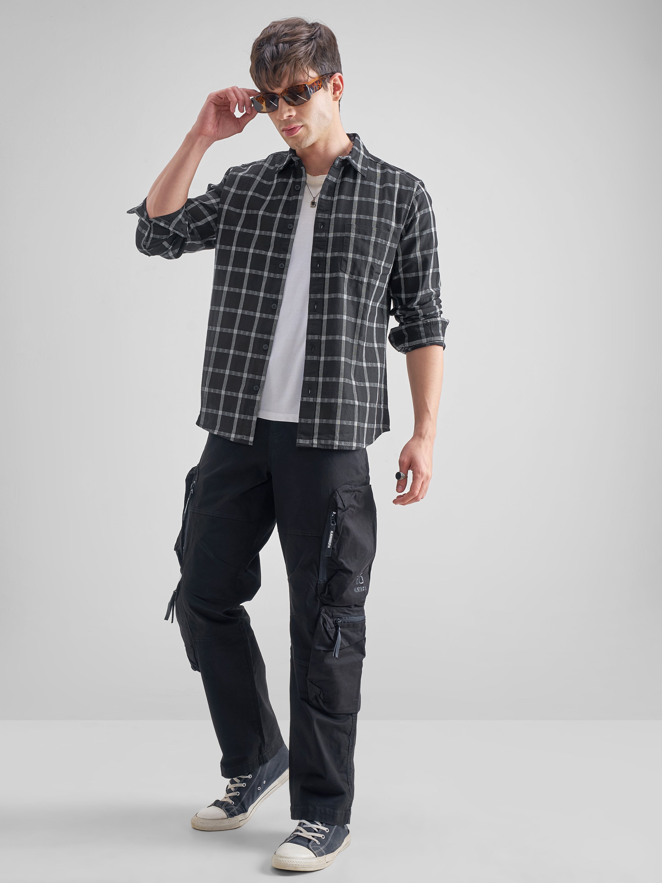 Highlander Men Black Checked Slim Fit Casual Shirt - Black - Image 2