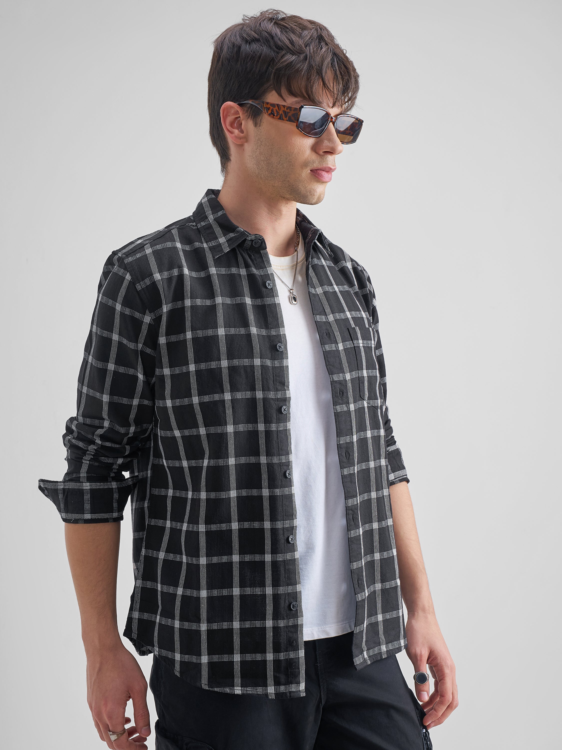 Highlander Men Black Checked Slim Fit Casual Shirt - Black - Image 6