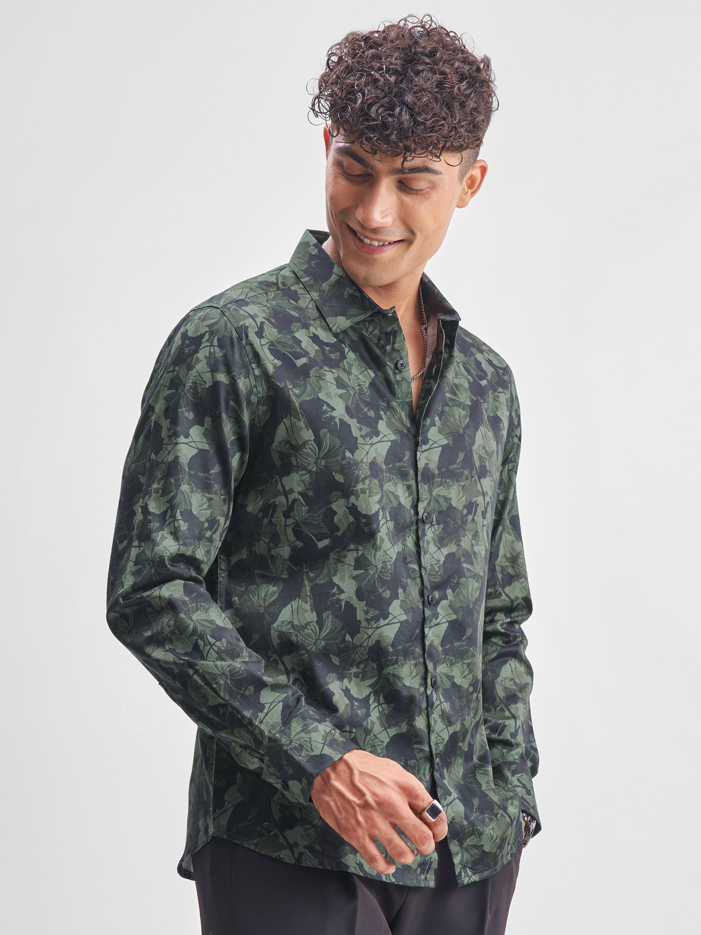 Highlander Men Olive Printed Slim Fit Casual Shirt - Olive - Image 6