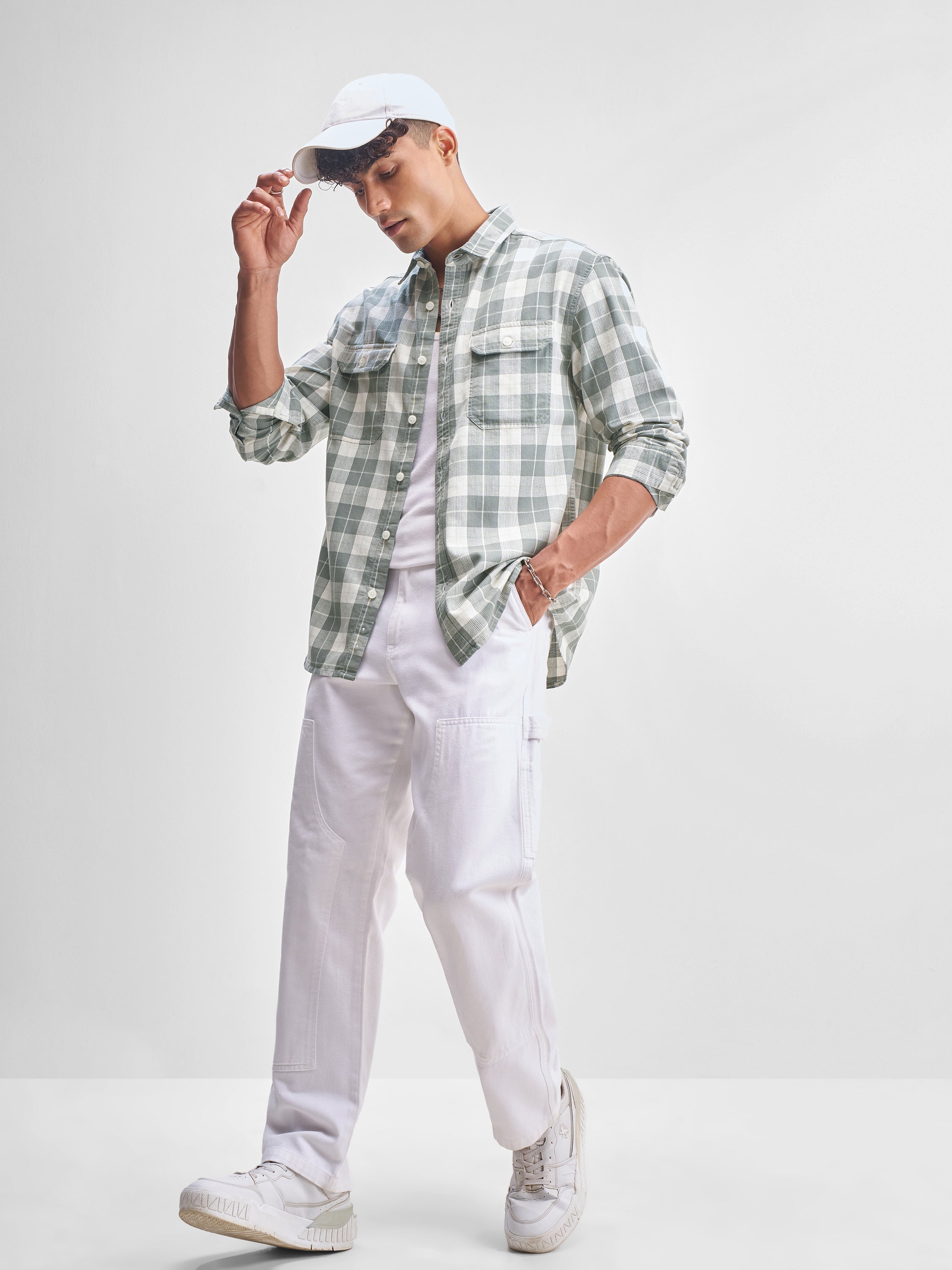 Highlander Men Green Checked Relaxed Fit Casual Shirt - Green - Image 2