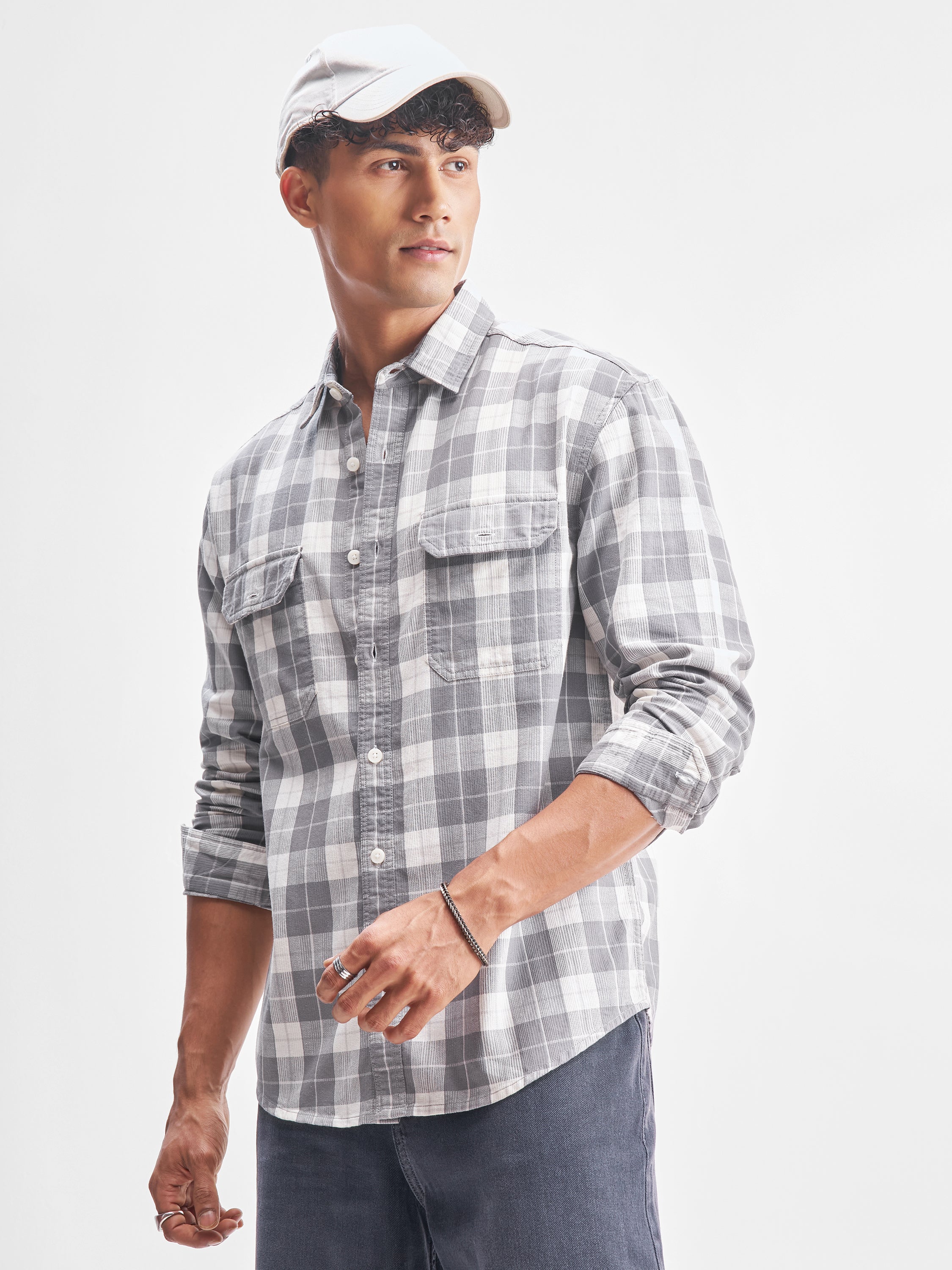 Highlander Men Grey Checked Relaxed Fit Casual Shirt - Grey - Image 4
