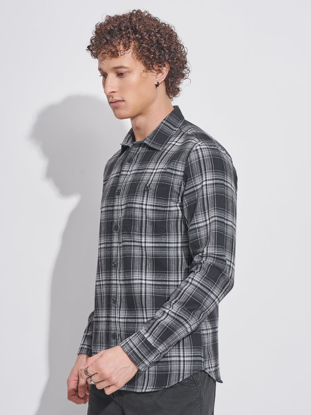 Highlander Men Black Checked Slim Fit Casual Shirt - Black - Image 4