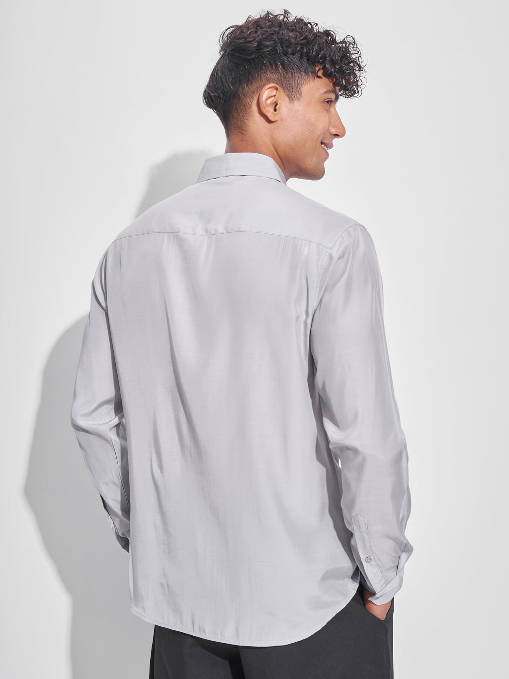 Highlander Men Grey Solid Oversized Fit Casual Shirt - Grey - Image 3