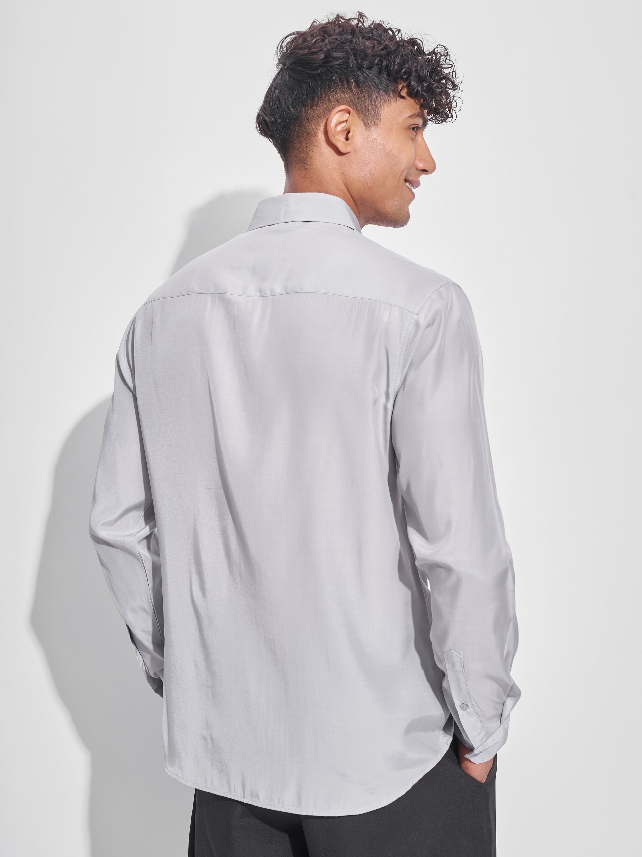Highlander Men Grey Solid Oversized Fit Casual Shirt - Grey - Image 3