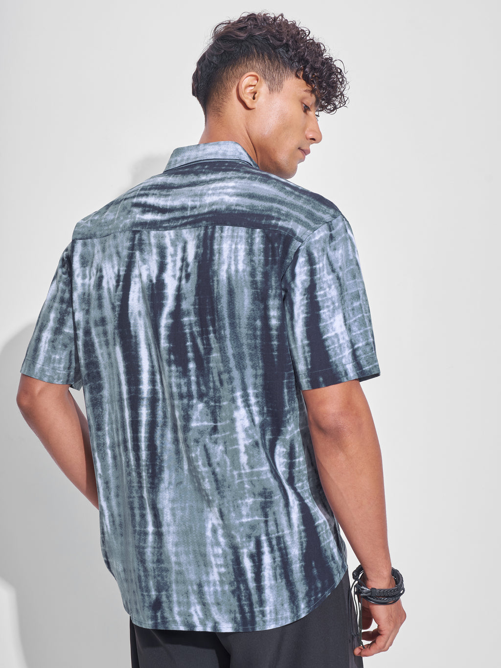 Highlander Men Grey Printed Oversized Fit Casual Shirt - Grey - Image 3