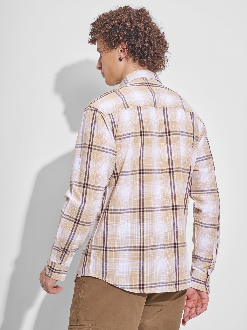 Highlander Men Beige Checked Relaxed Fit Casual Shirt - Beige - Image 3