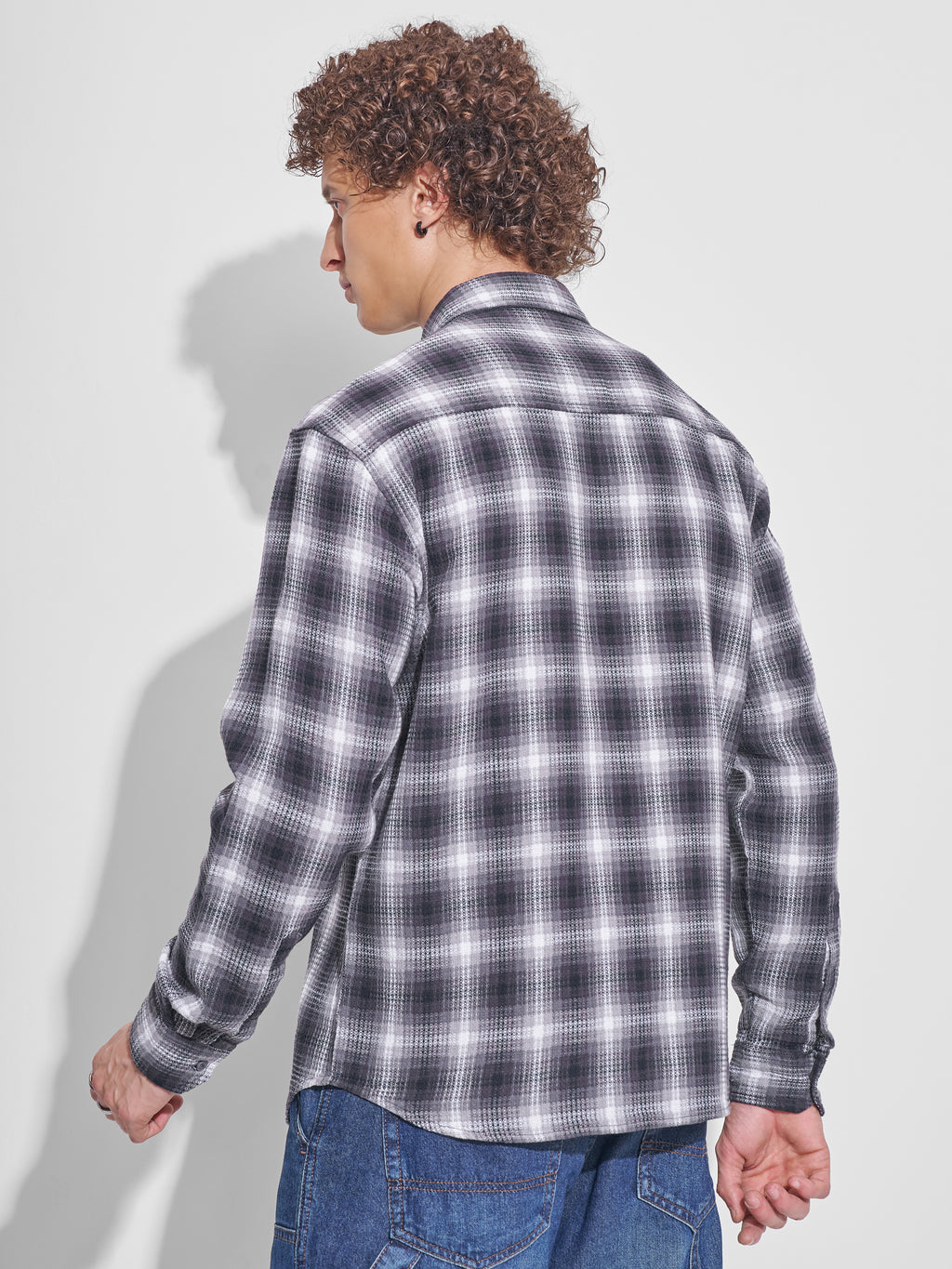 Highlander Men Grey Checked Relaxed Fit Casual Shirt - Grey - Image 3