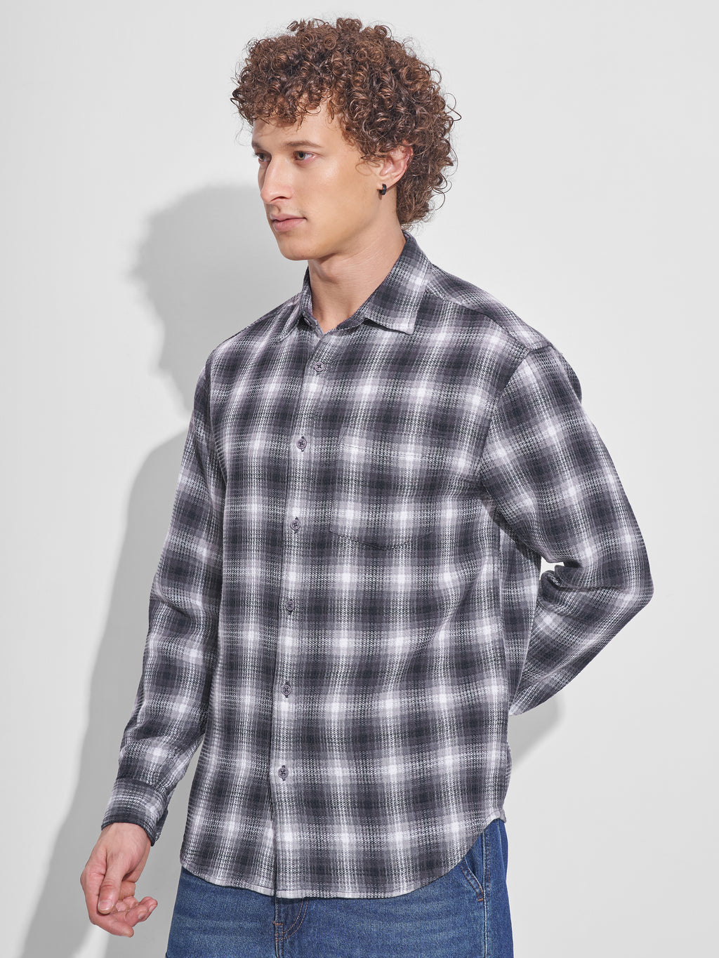 Highlander Men Grey Checked Relaxed Fit Casual Shirt - Grey - Image 4