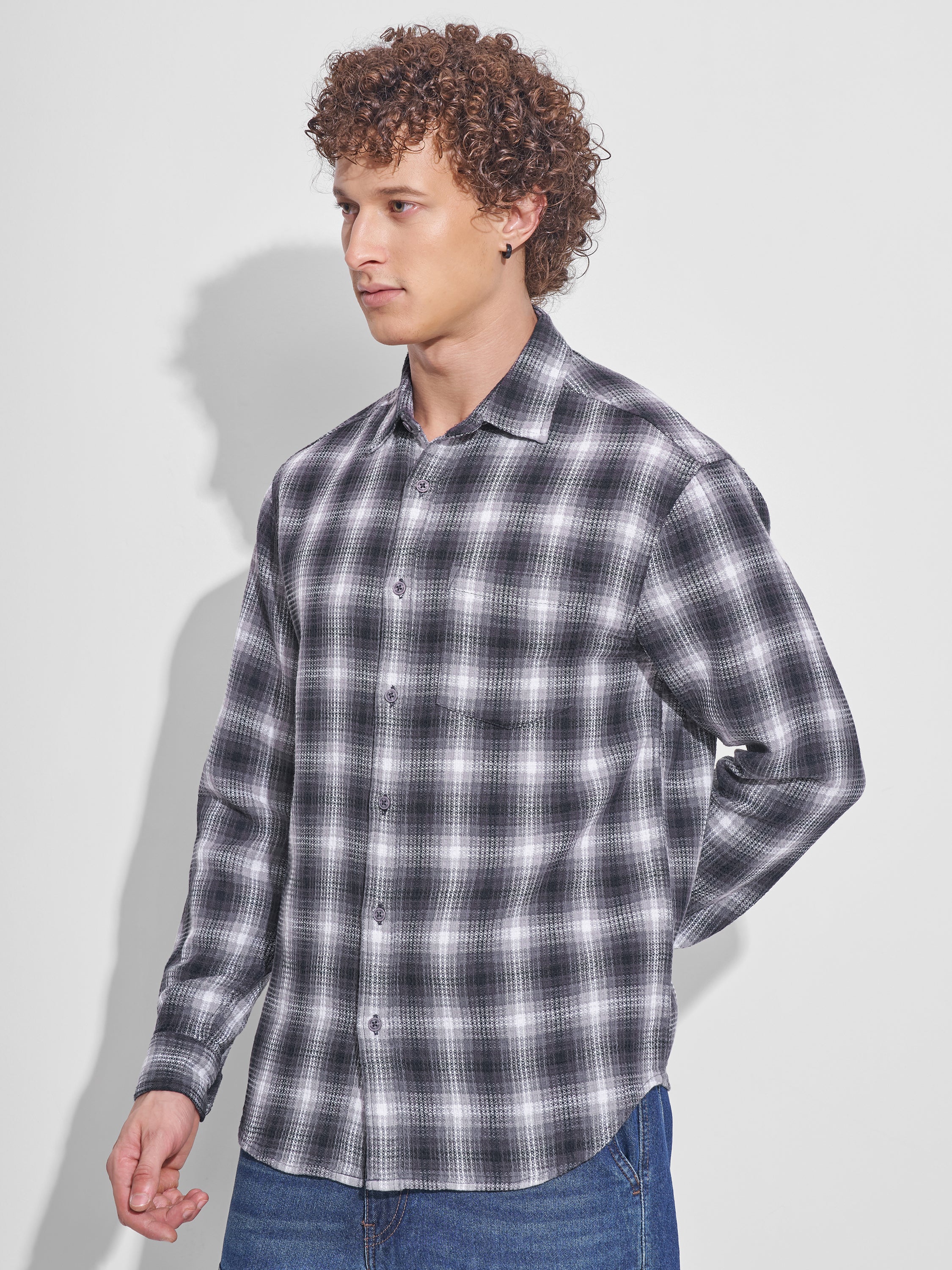 Highlander Men Grey Checked Relaxed Fit Casual Shirt - Grey - Image 4