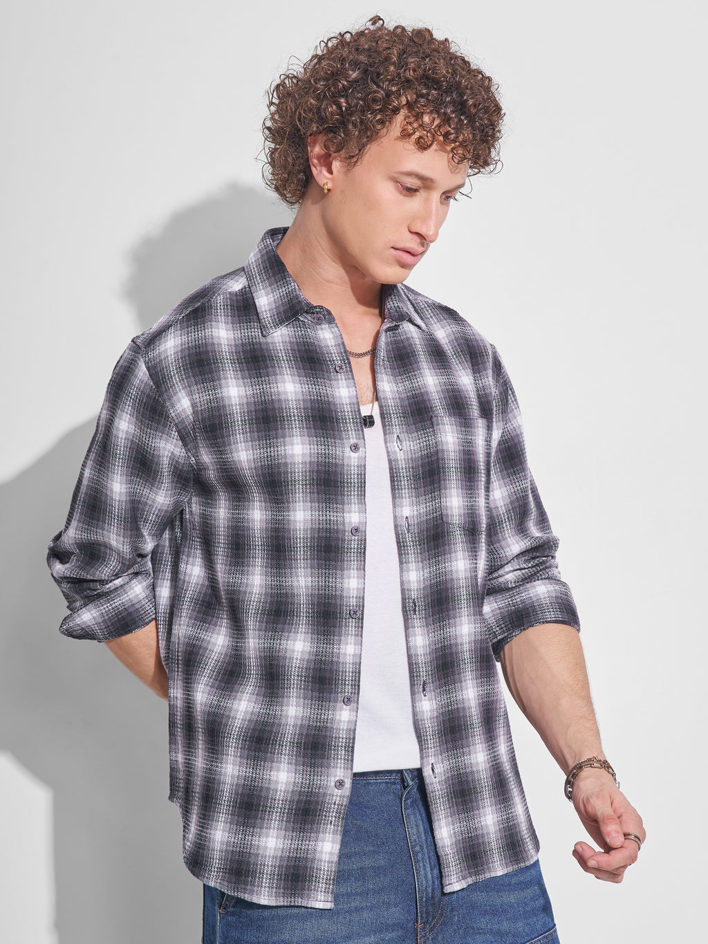 Highlander Men Grey Checked Relaxed Fit Casual Shirt - Grey - Image 6